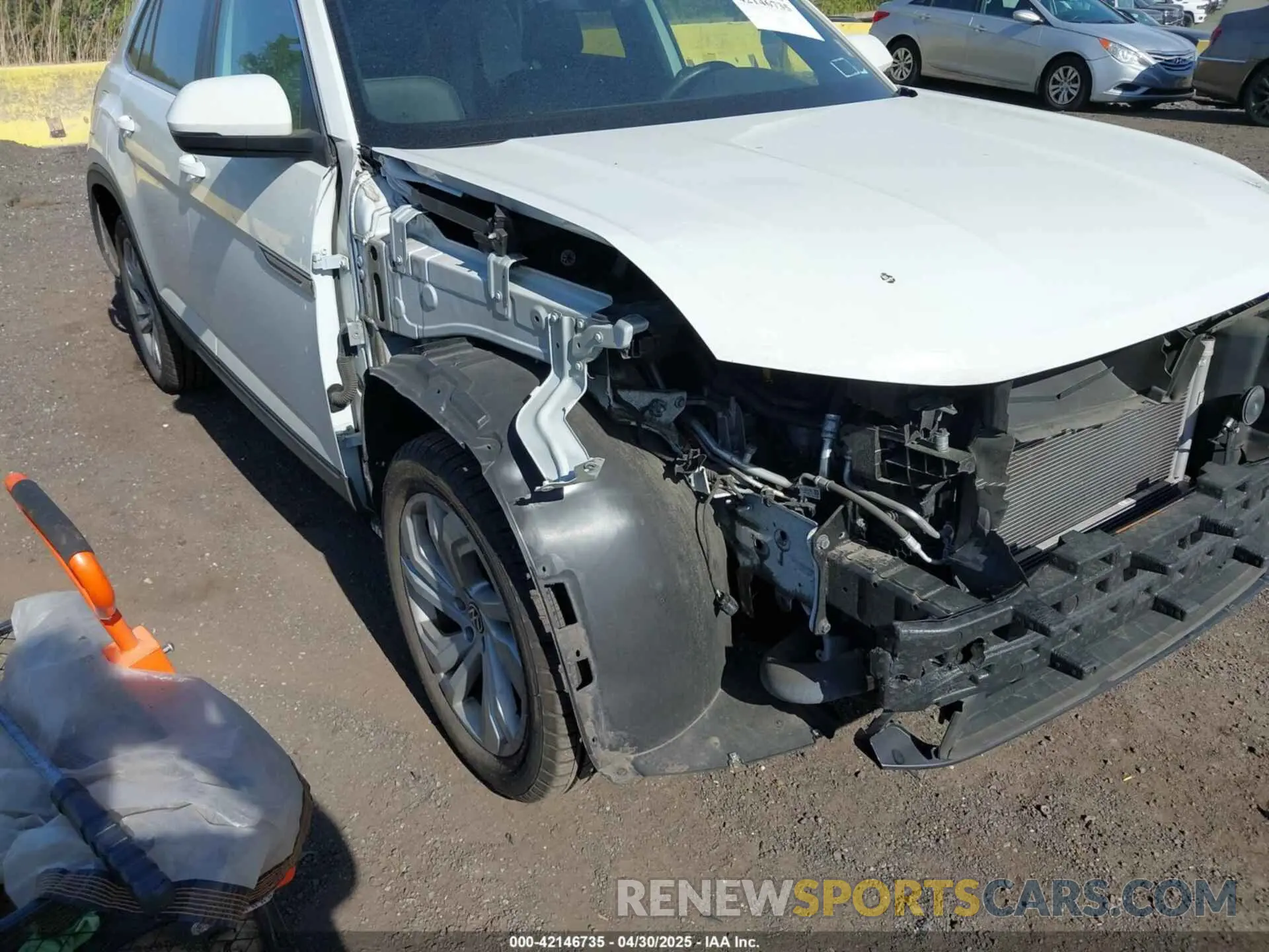 17 Фотография поврежденного автомобиля 1V2BC2CA4MC221989 VOLKSWAGEN ATLAS CROSS SPORT 2021