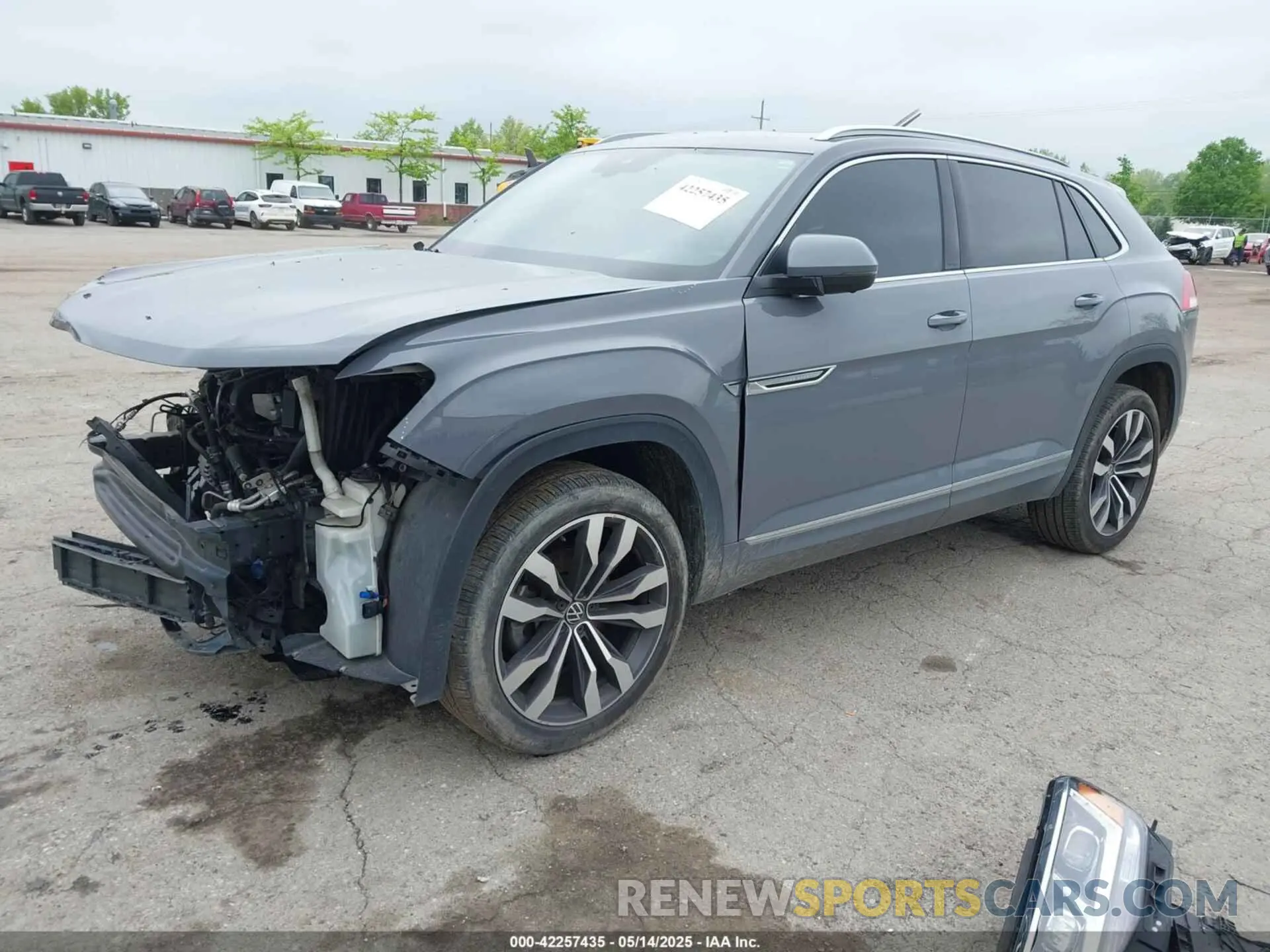 2 Photograph of a damaged car 1V2FE2CA0MC223881 VOLKSWAGEN ATLAS CROSS SPORT 2021