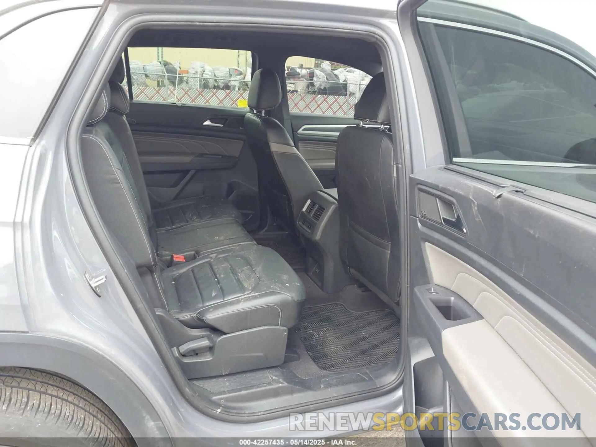 8 Photograph of a damaged car 1V2FE2CA0MC223881 VOLKSWAGEN ATLAS CROSS SPORT 2021