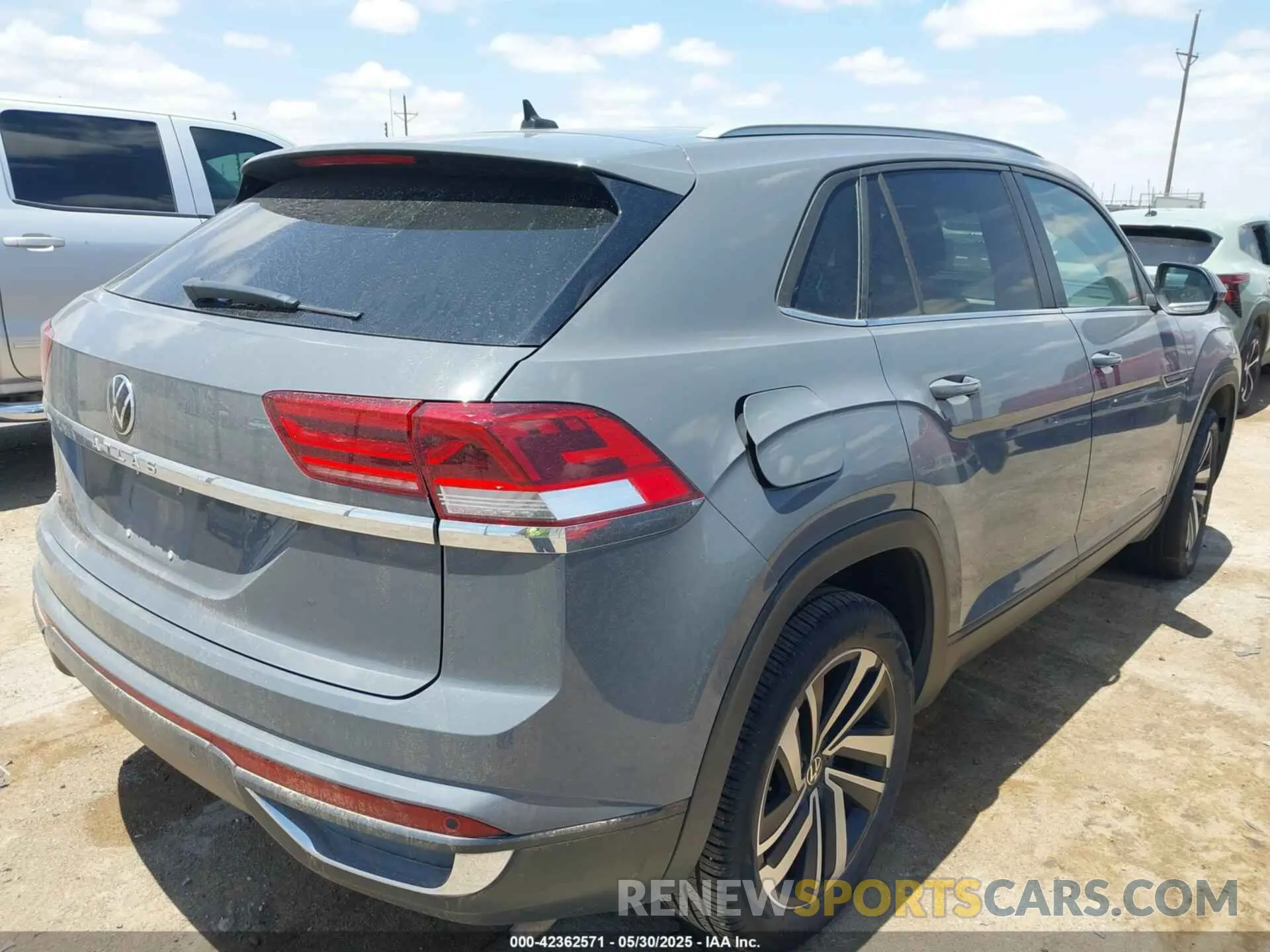 4 Фотография поврежденного автомобиля 1V2JC2CA2MC202157 VOLKSWAGEN ATLAS CROSS SPORT 2021