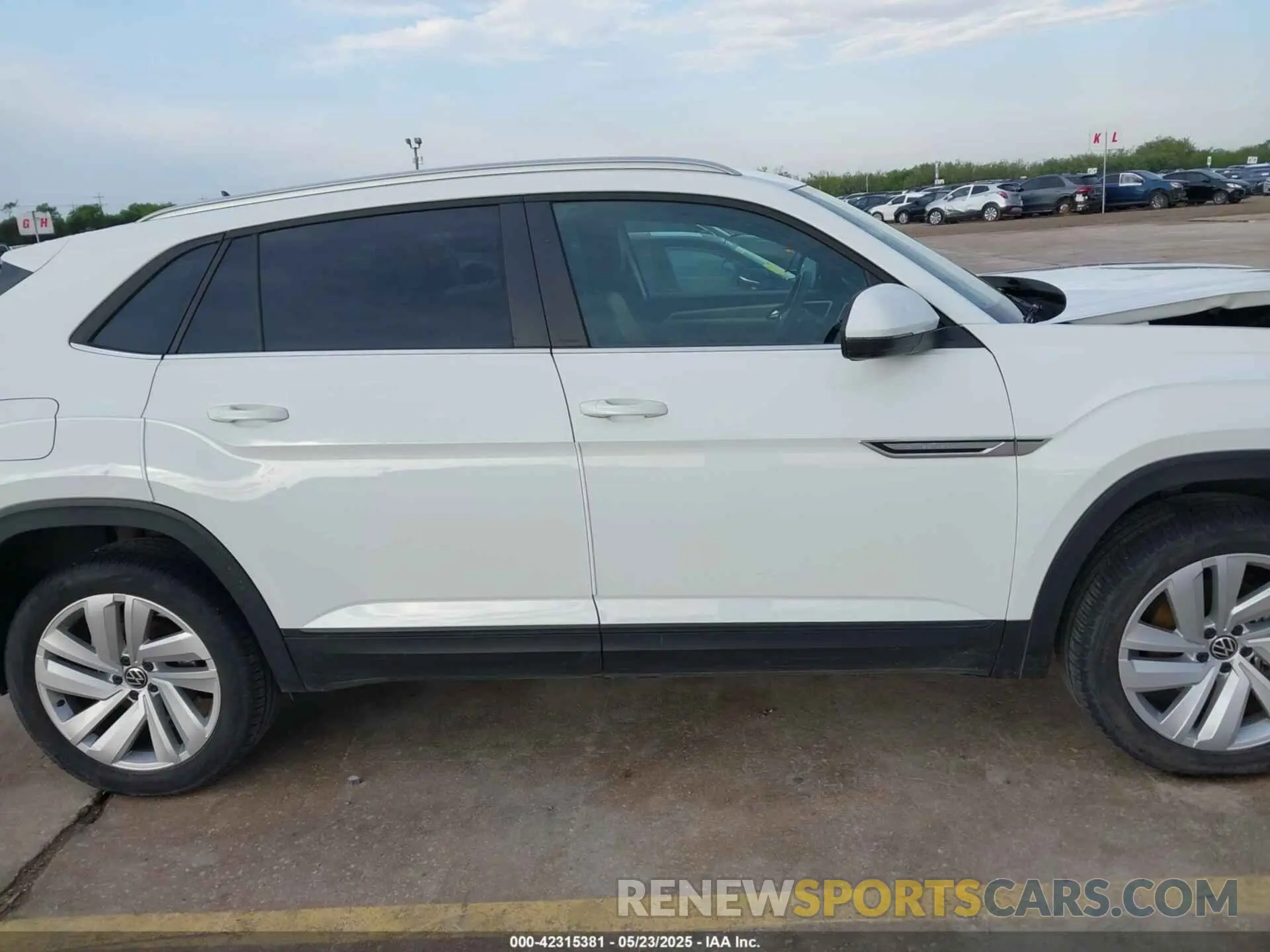 13 Фотография поврежденного автомобиля 1V2JE2CA4MC232349 VOLKSWAGEN ATLAS CROSS SPORT 2021
