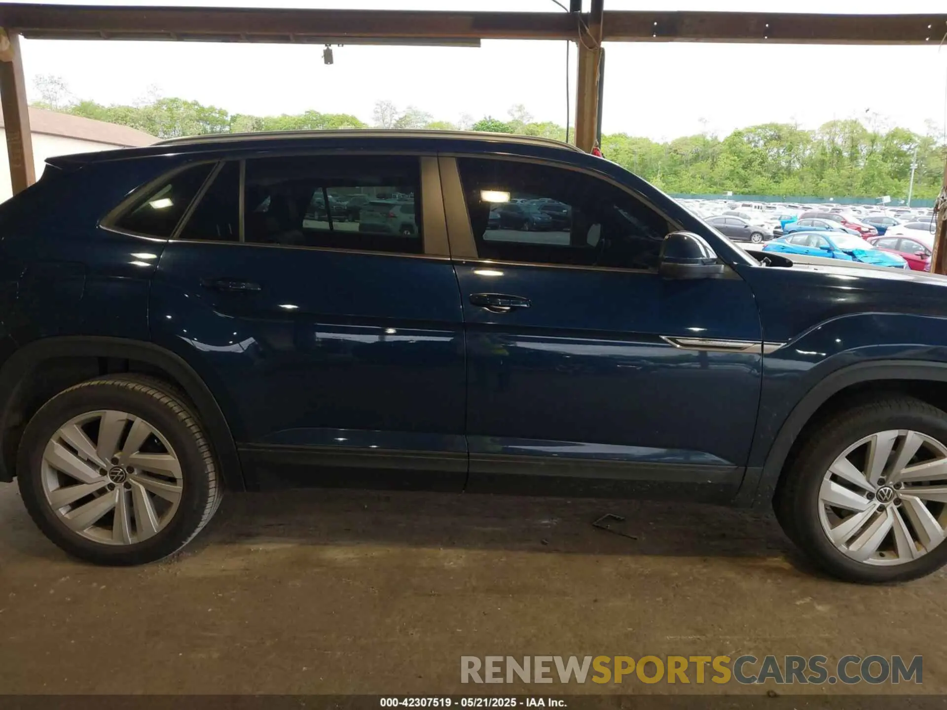 13 Photograph of a damaged car 1V2KC2CA7MC204345 VOLKSWAGEN ATLAS CROSS SPORT 2021