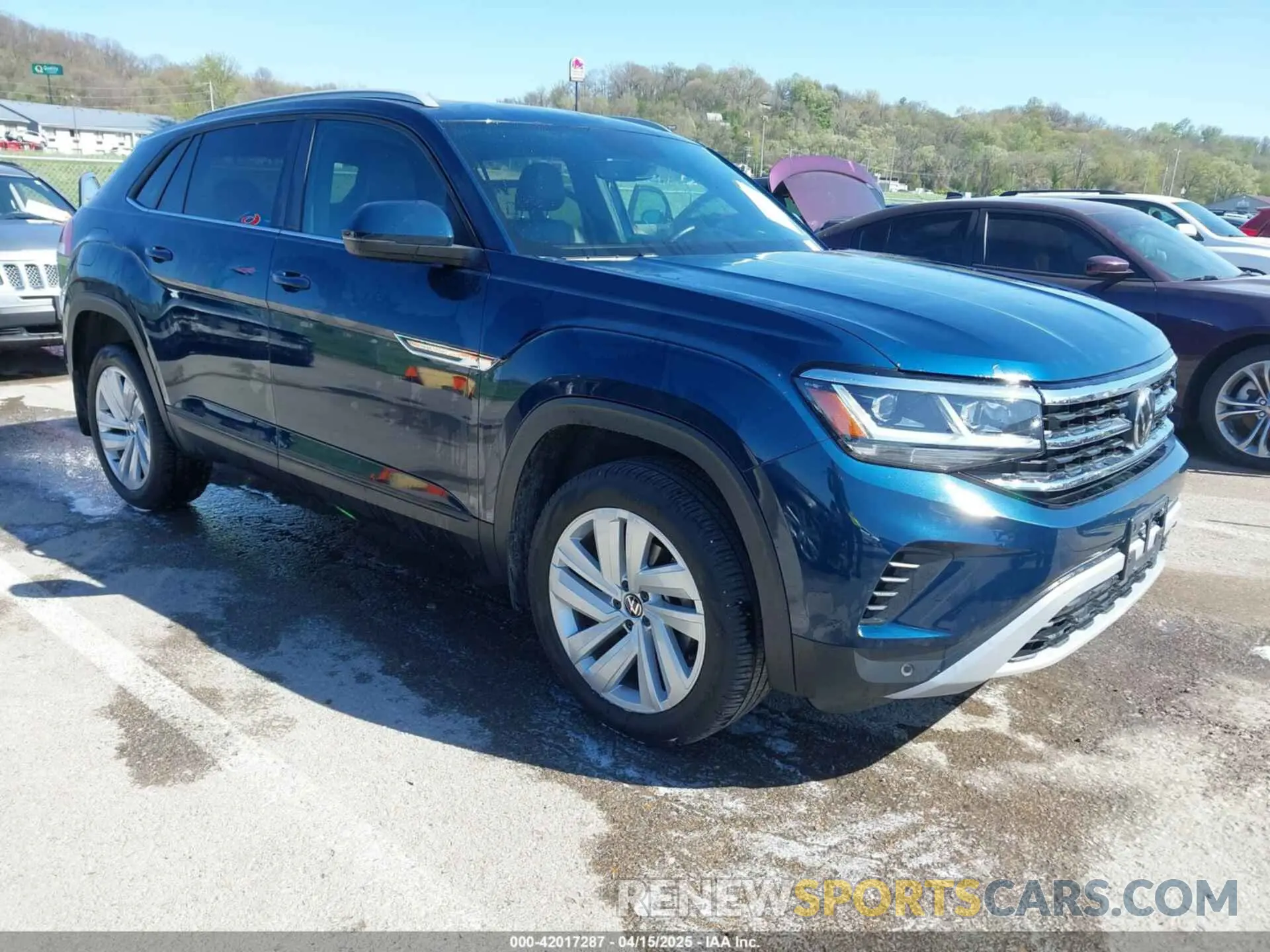 1 Фотография поврежденного автомобиля 1V2KE2CA7MC220524 VOLKSWAGEN ATLAS CROSS SPORT 2021
