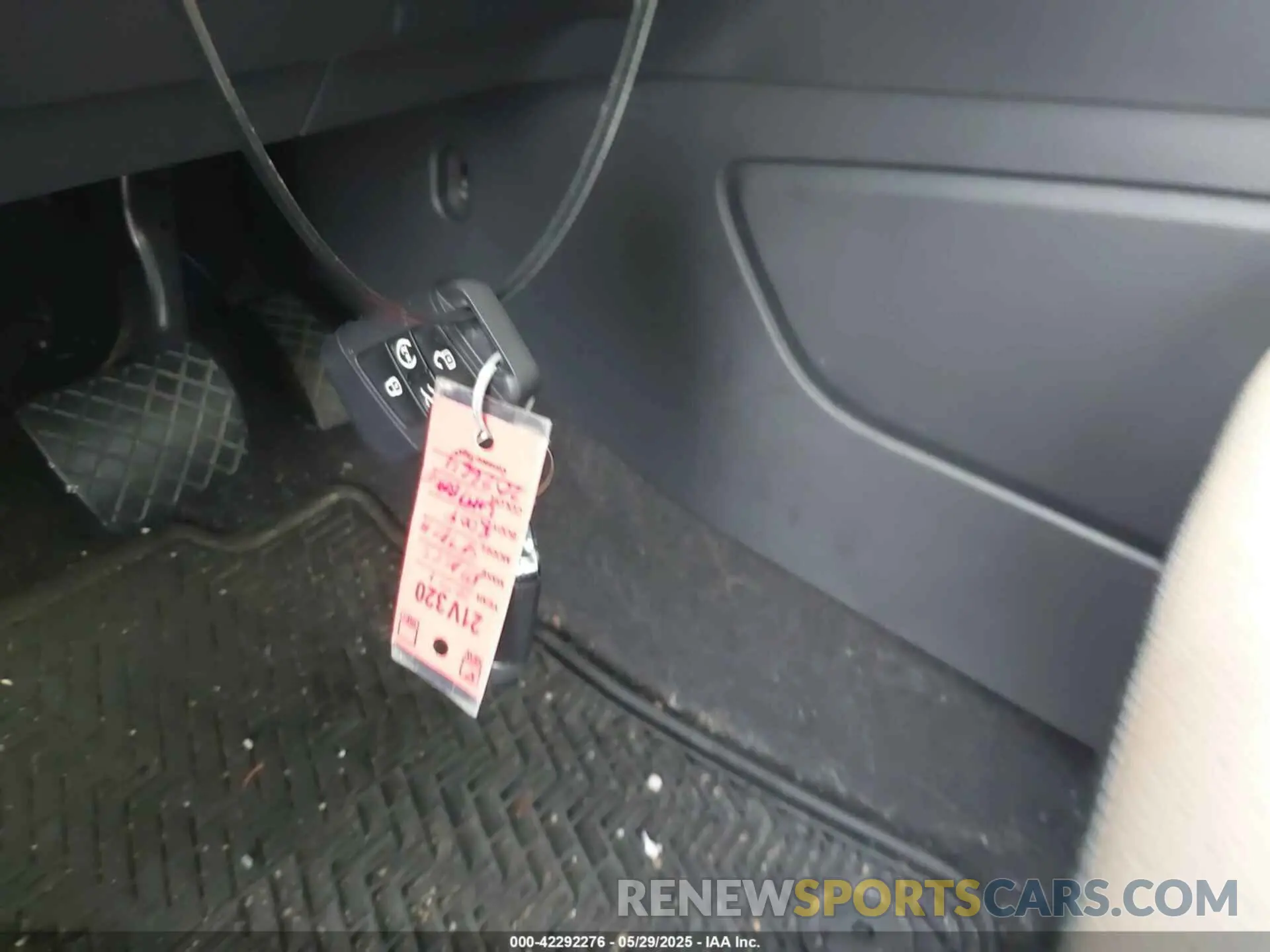 11 Photograph of a damaged car 1V2KE2CAXMC202664 VOLKSWAGEN ATLAS CROSS SPORT 2021