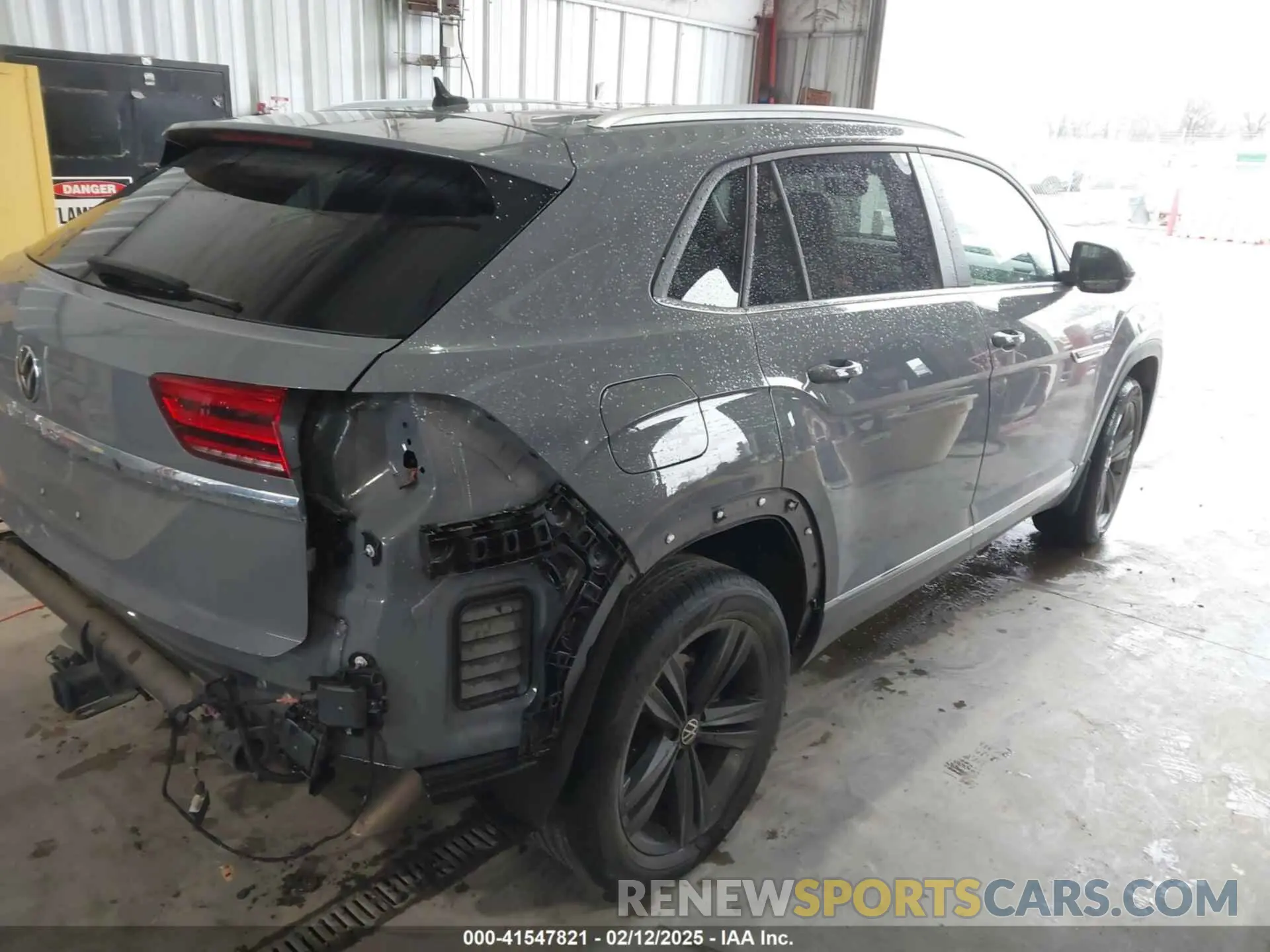 4 Фотография поврежденного автомобиля 1V2PE2CAXMC209510 VOLKSWAGEN ATLAS CROSS SPORT 2021