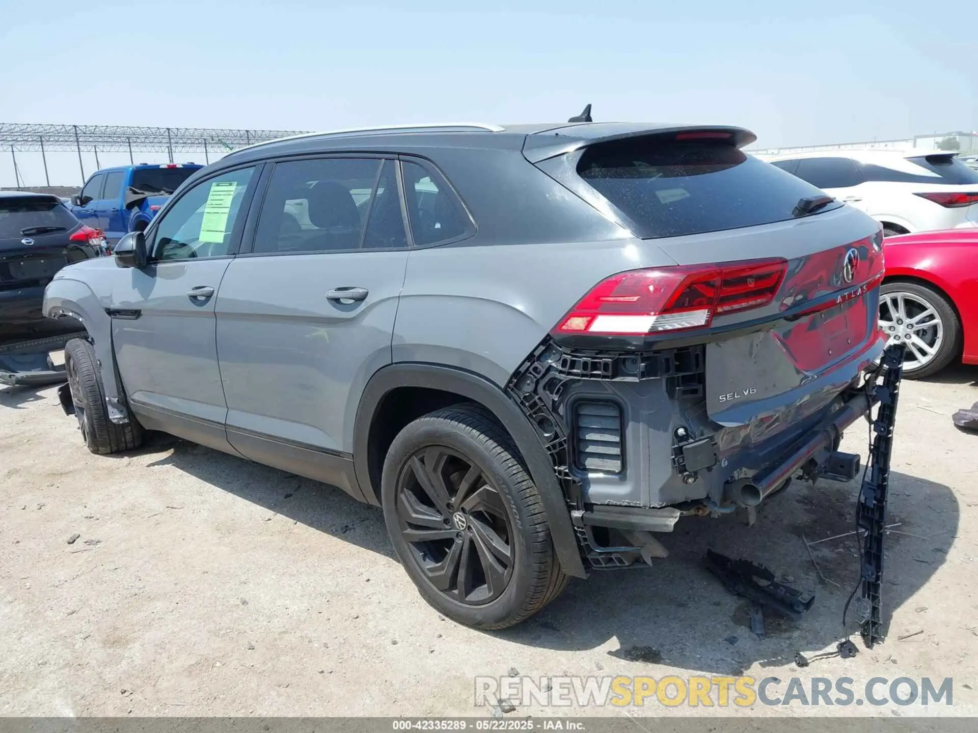 3 Фотография поврежденного автомобиля 1V2TE2CA0MC218702 VOLKSWAGEN ATLAS CROSS SPORT 2021