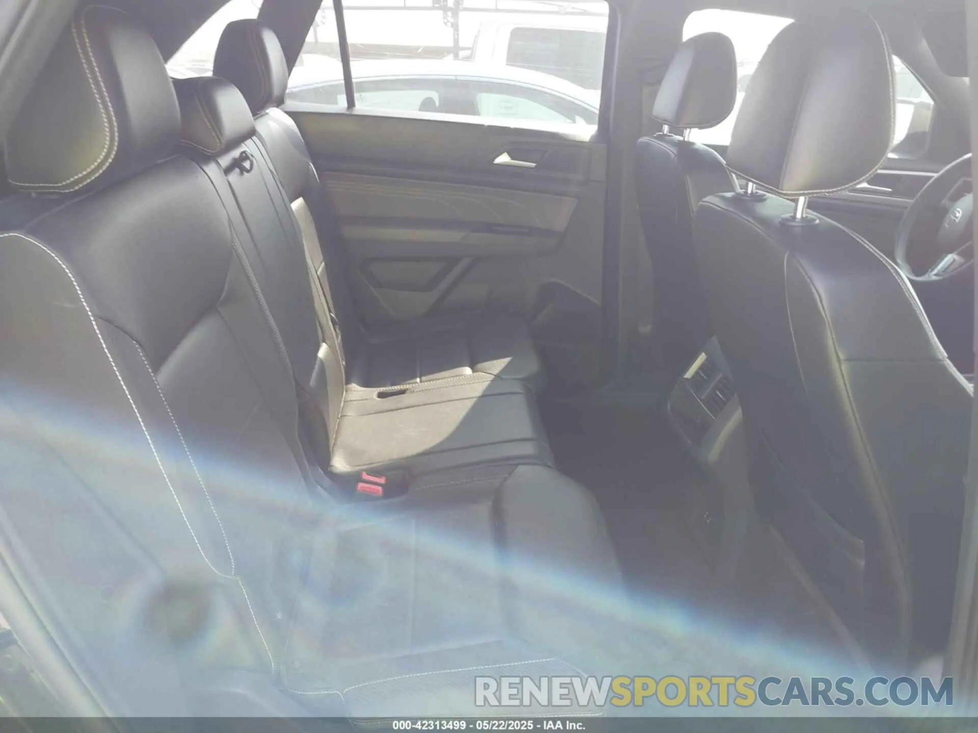 8 Photograph of a damaged car 1V2WC2CA4MC236896 VOLKSWAGEN ATLAS CROSS SPORT 2021