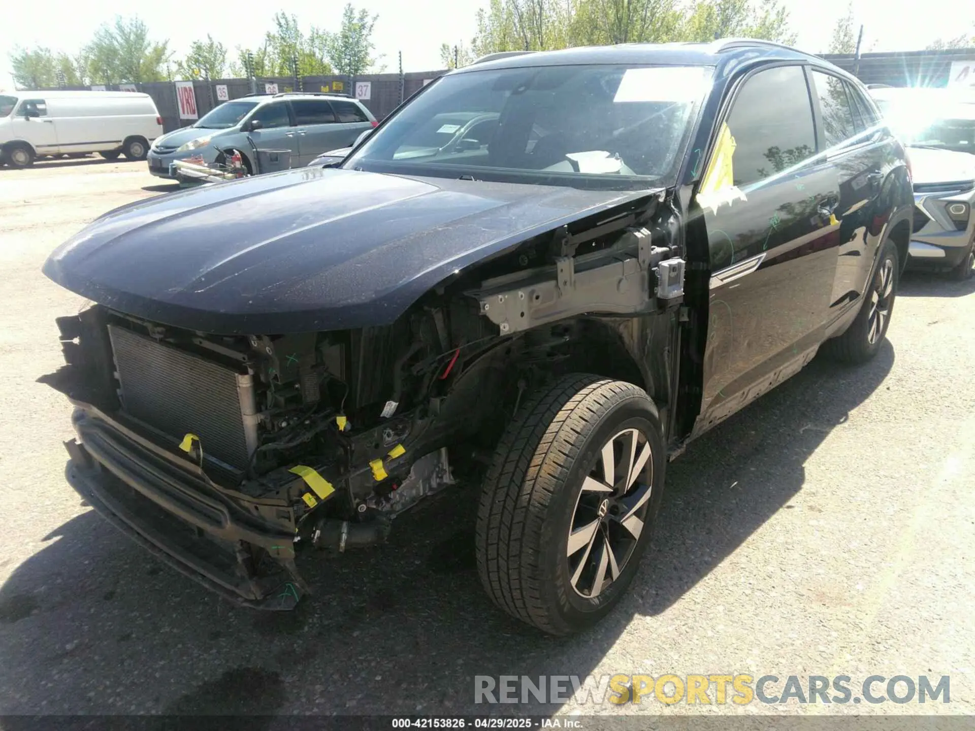 6 Photograph of a damaged car 1V2LC2CA6NC224124 VOLKSWAGEN ATLAS CROSS SPORT 2022
