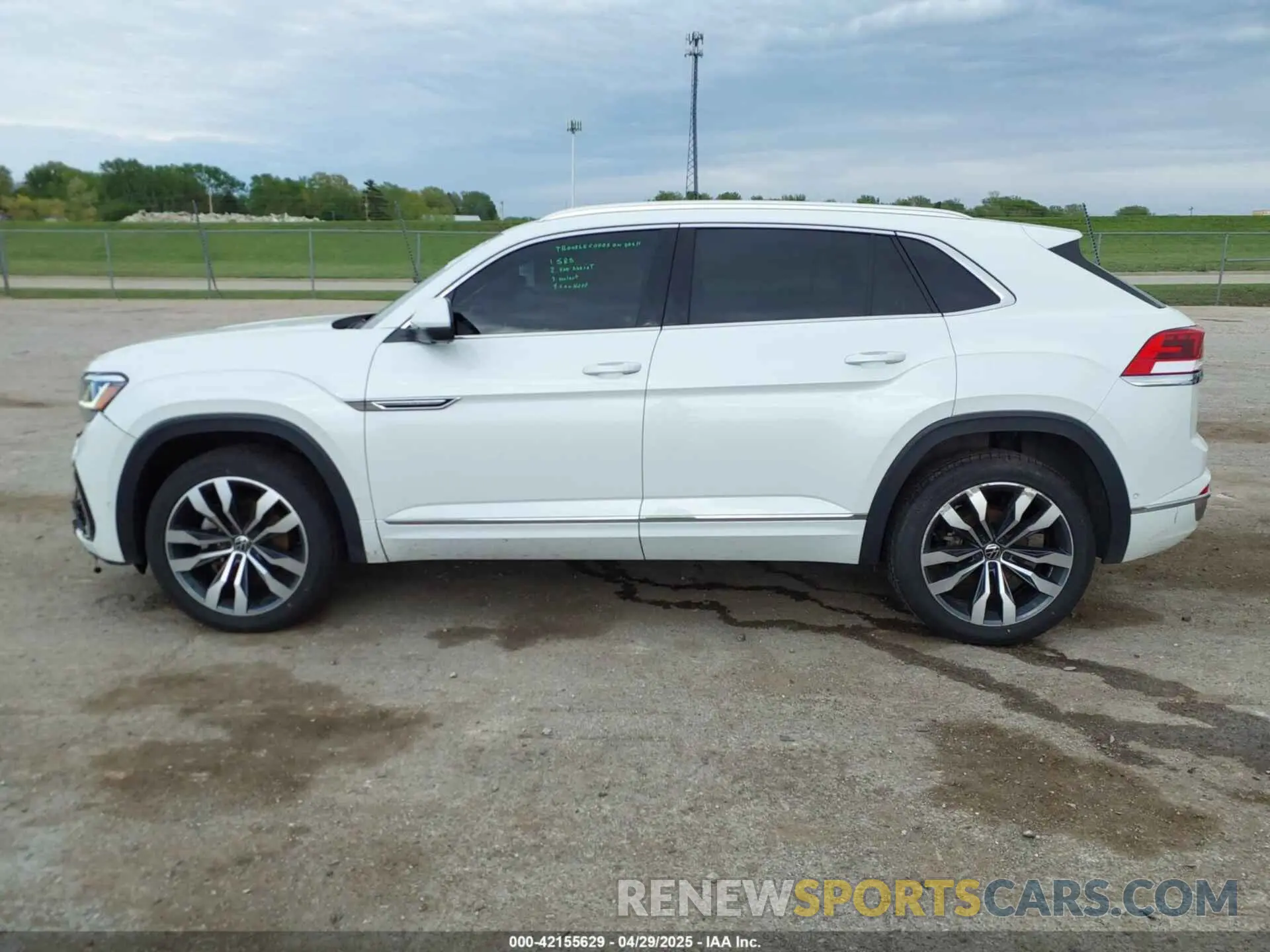 14 Фотография поврежденного автомобиля 1V2FE2CA8PC221736 VOLKSWAGEN ATLAS CROSS SPORT 2023