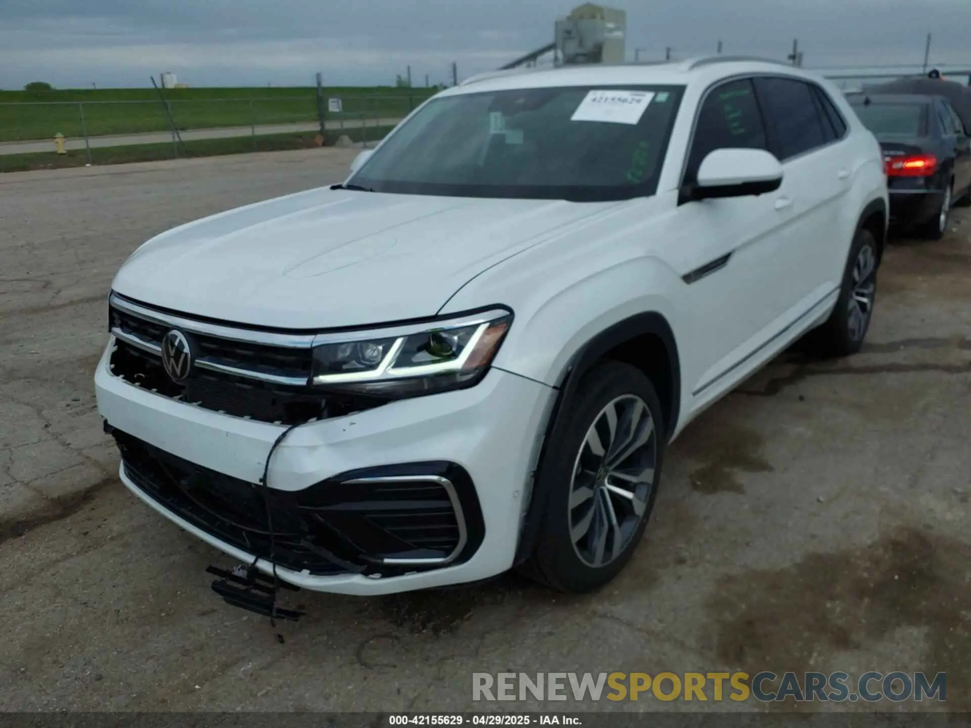 2 Фотография поврежденного автомобиля 1V2FE2CA8PC221736 VOLKSWAGEN ATLAS CROSS SPORT 2023