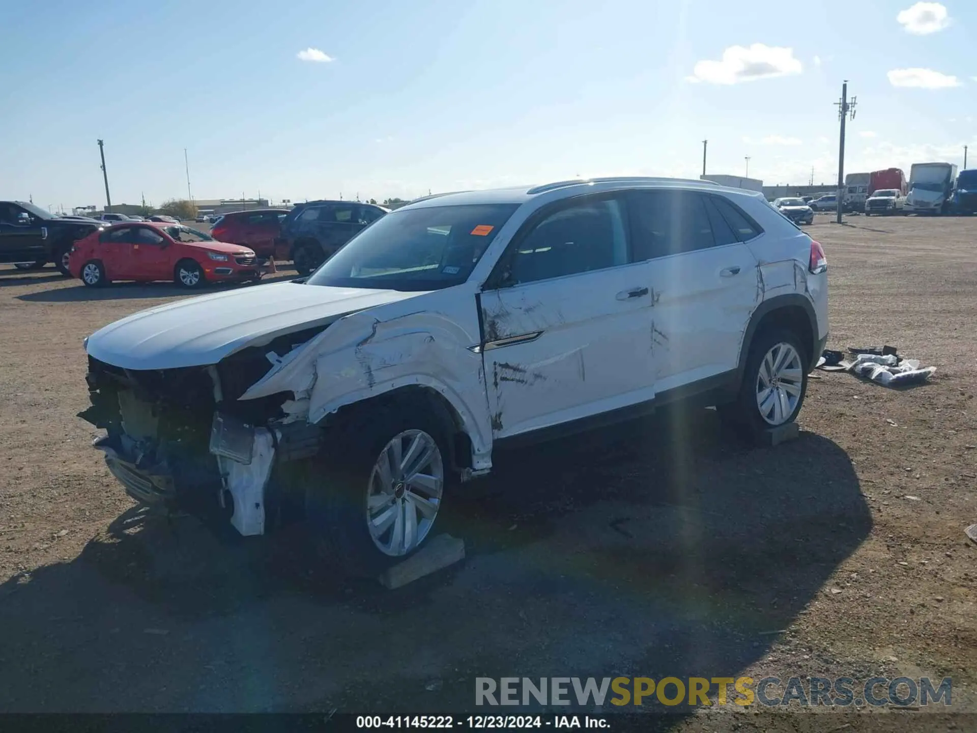 2 Фотография поврежденного автомобиля 1V2JE2CA1PC212645 VOLKSWAGEN ATLAS CROSS SPORT 2023