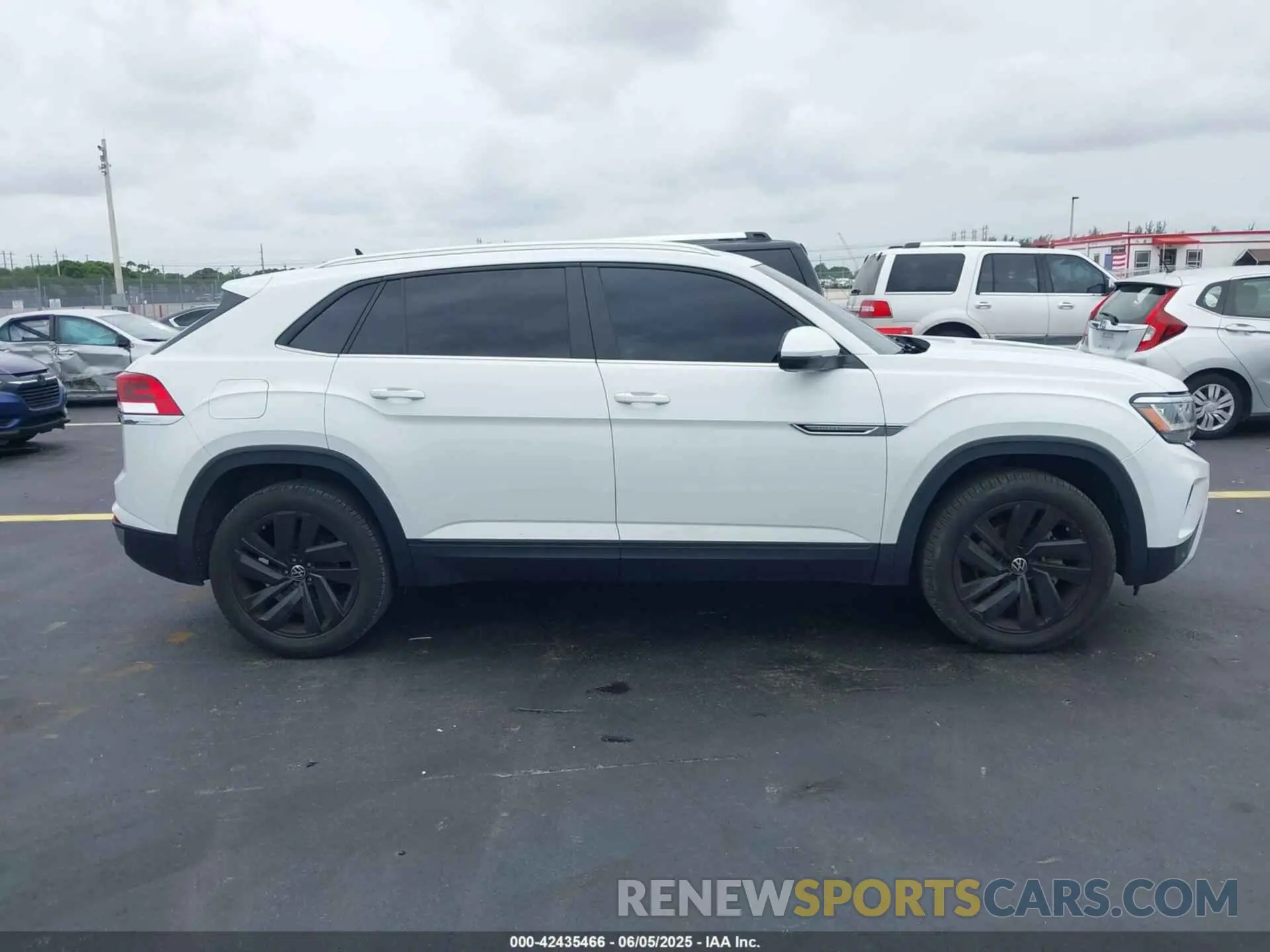 13 Photograph of a damaged car 1V2JE2CA3PC227230 VOLKSWAGEN ATLAS CROSS SPORT 2023