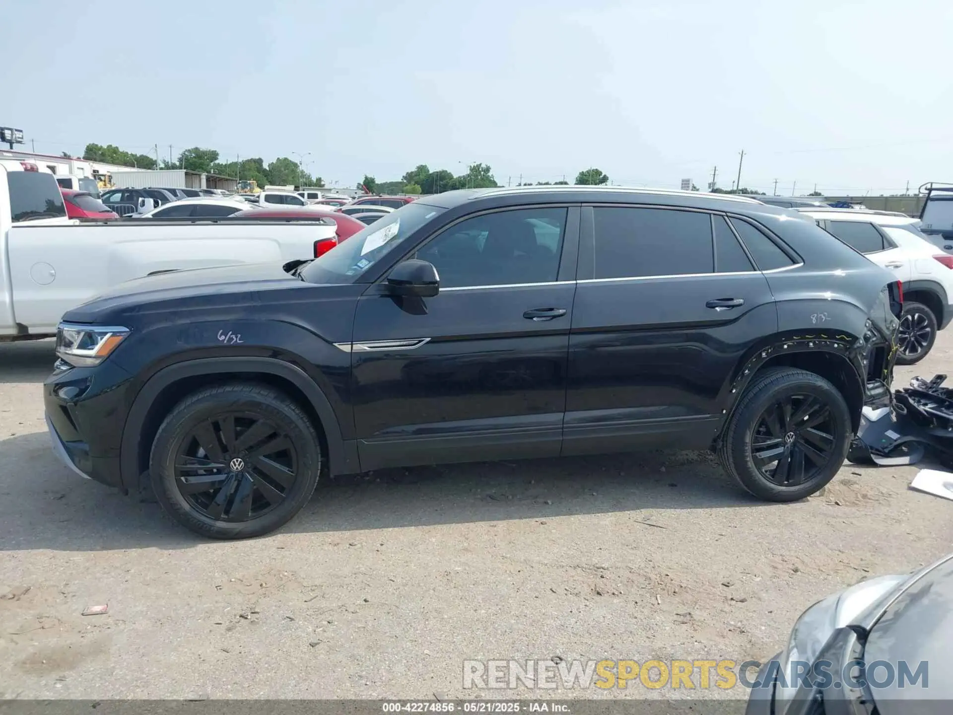 15 Photograph of a damaged car 1V2JE2CA6PC201320 VOLKSWAGEN ATLAS CROSS SPORT 2023