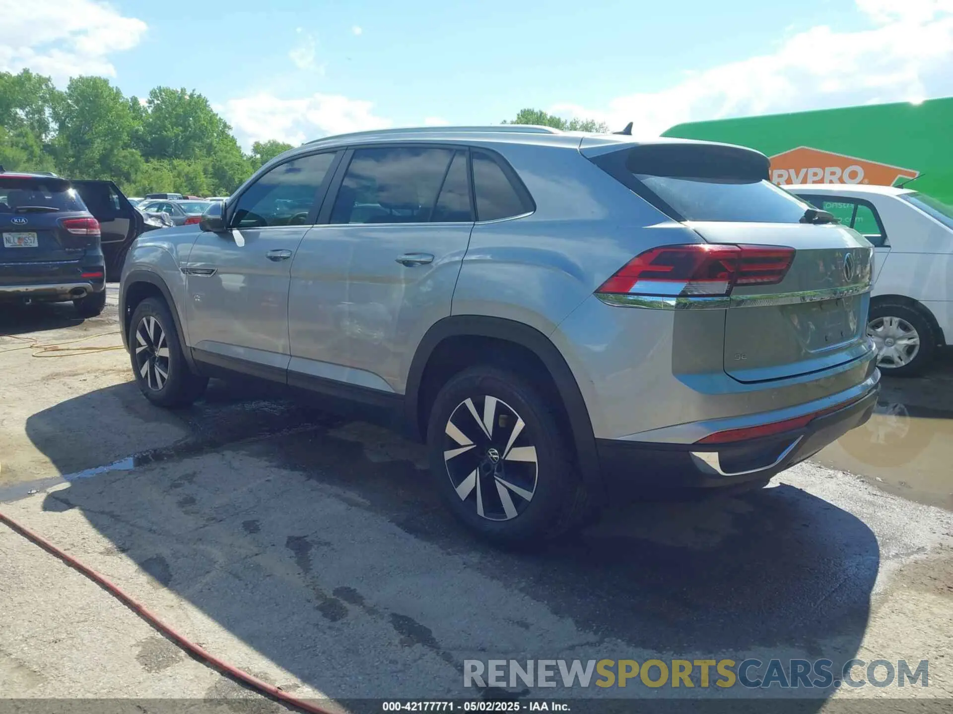 3 Photograph of a damaged car 1V2LC2CA9PC212519 VOLKSWAGEN ATLAS CROSS SPORT 2023