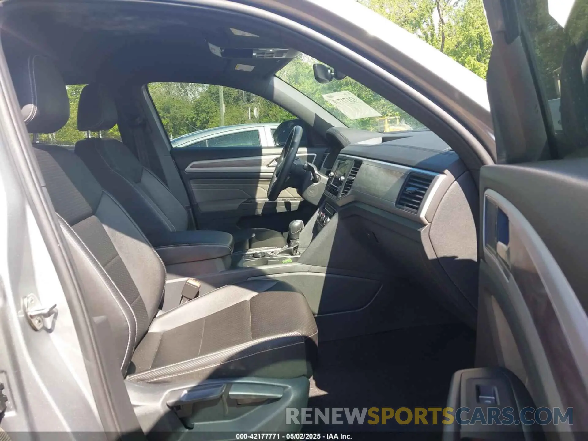 5 Photograph of a damaged car 1V2LC2CA9PC212519 VOLKSWAGEN ATLAS CROSS SPORT 2023