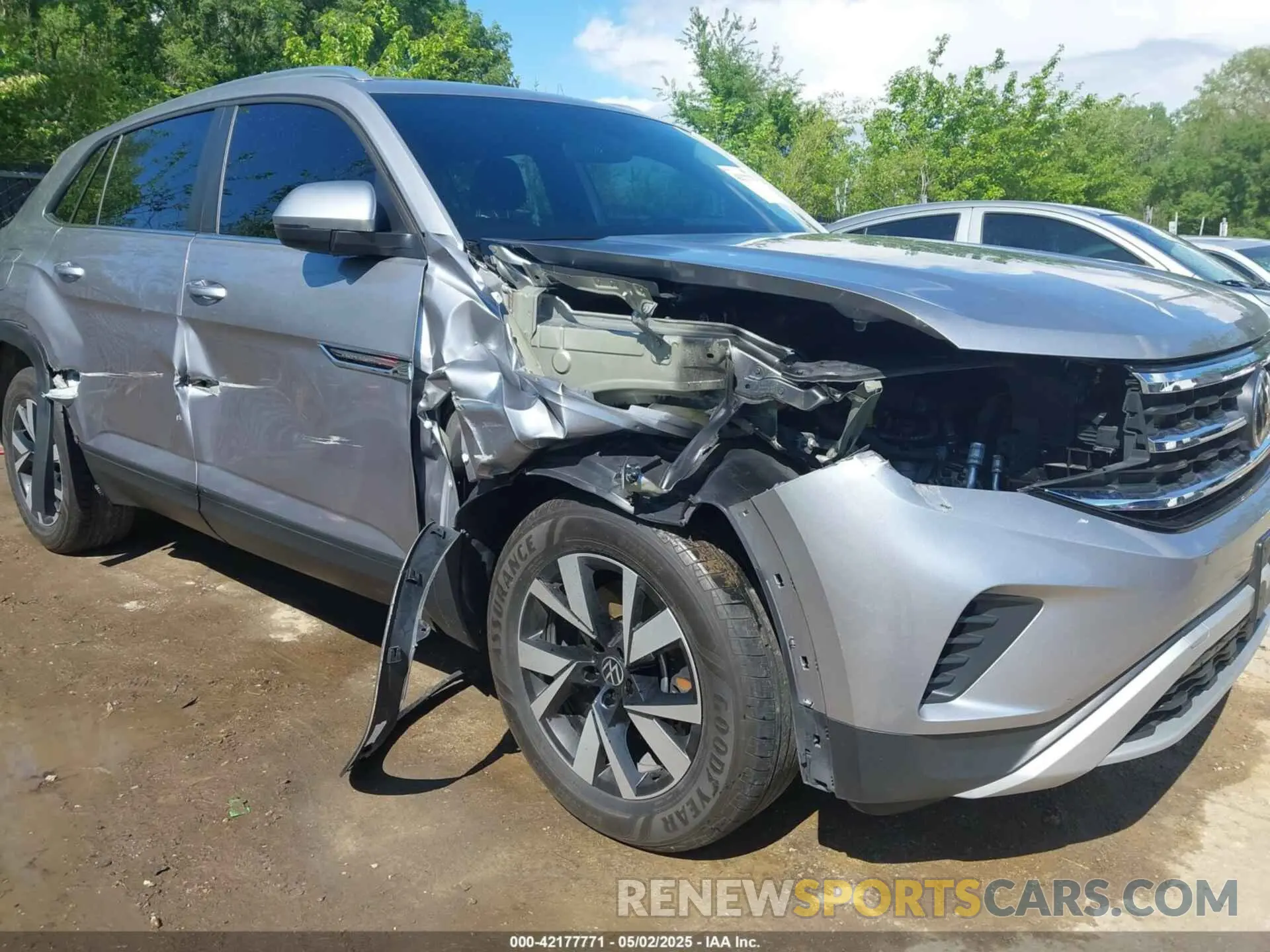 6 Photograph of a damaged car 1V2LC2CA9PC212519 VOLKSWAGEN ATLAS CROSS SPORT 2023