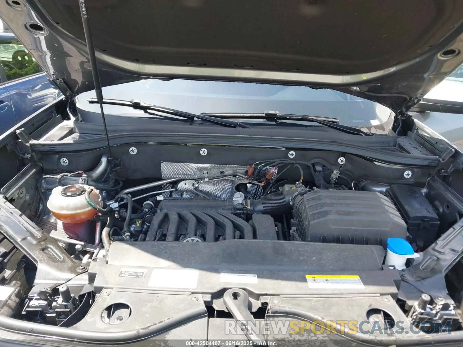 10 Photograph of a damaged car 1V2WE2CA0PC221794 VOLKSWAGEN ATLAS CROSS SPORT 2023
