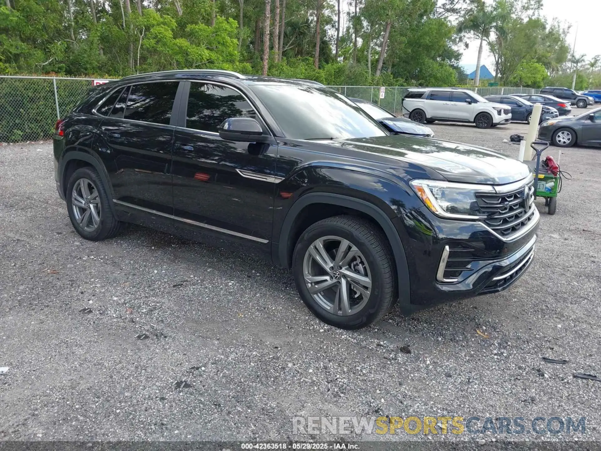 1 Photograph of a damaged car 1V2AE2CA6RC251895 VOLKSWAGEN ATLAS CROSS SPORT 2024