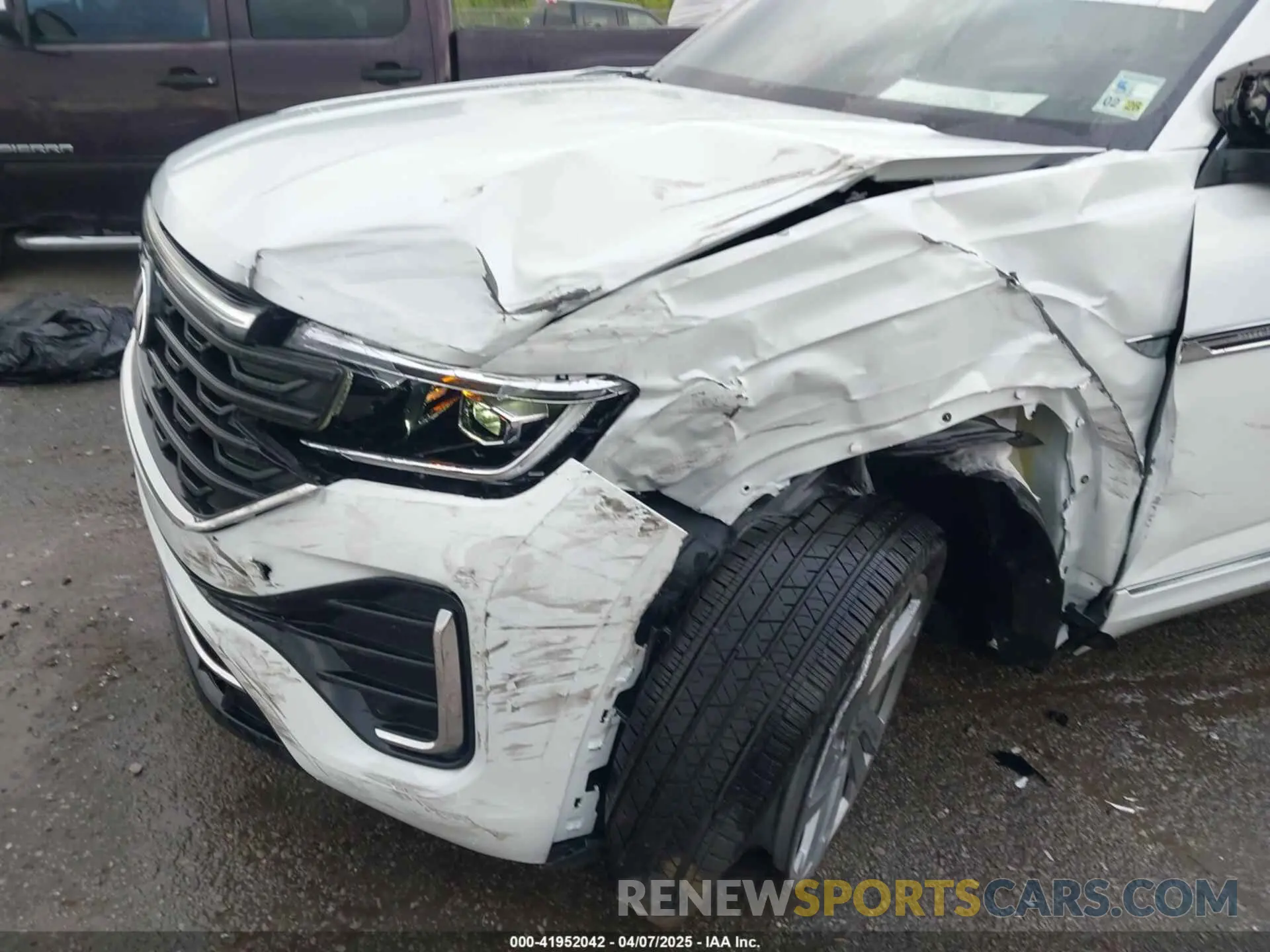 6 Photograph of a damaged car 1V2AE2CA8RC260355 VOLKSWAGEN ATLAS CROSS SPORT 2024