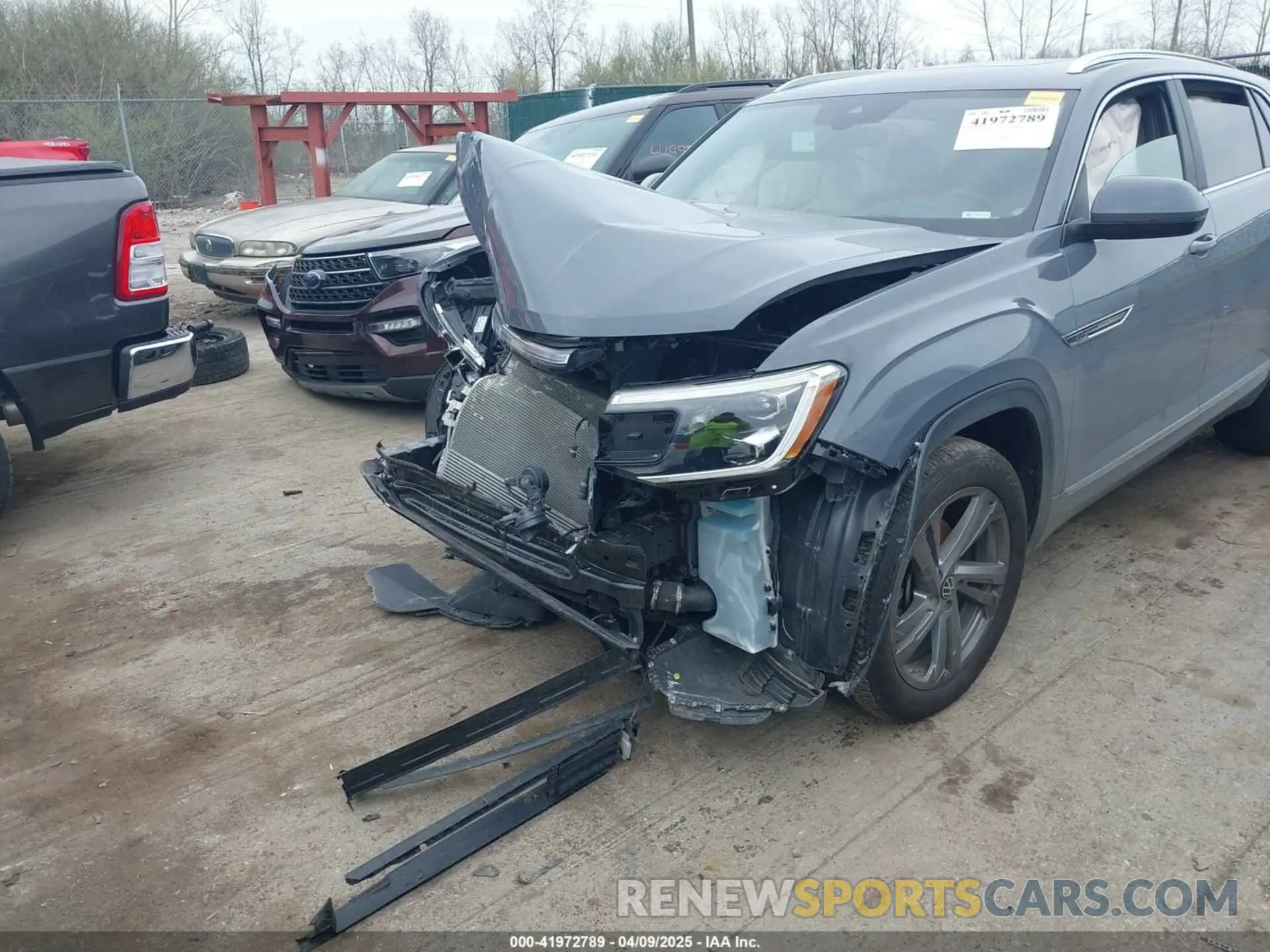 6 Фотография поврежденного автомобиля 1V2AE2CAXRC232668 VOLKSWAGEN ATLAS CROSS SPORT 2024