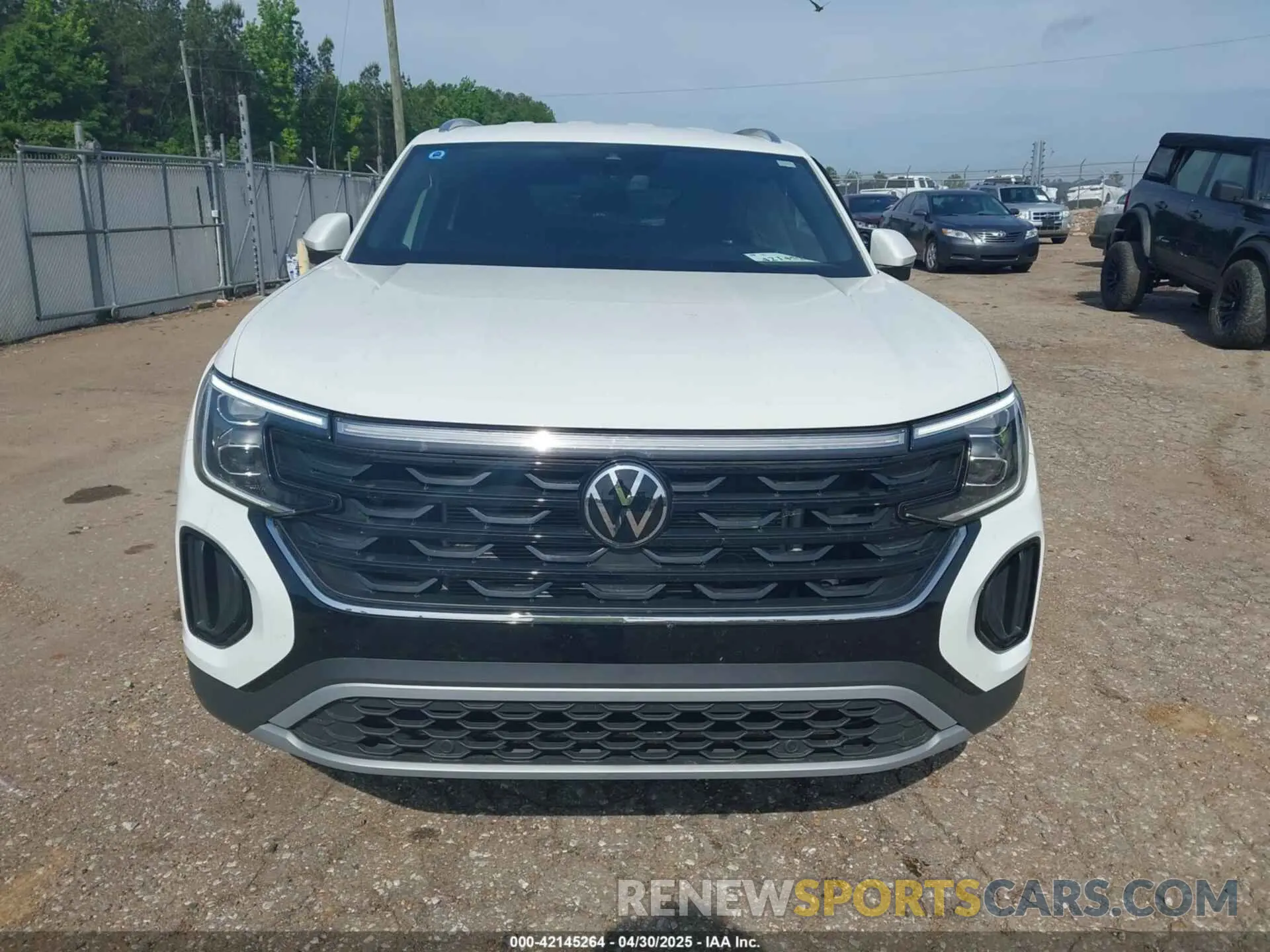 12 Фотография поврежденного автомобиля 1V2DE2CA0RC259827 VOLKSWAGEN ATLAS CROSS SPORT 2024