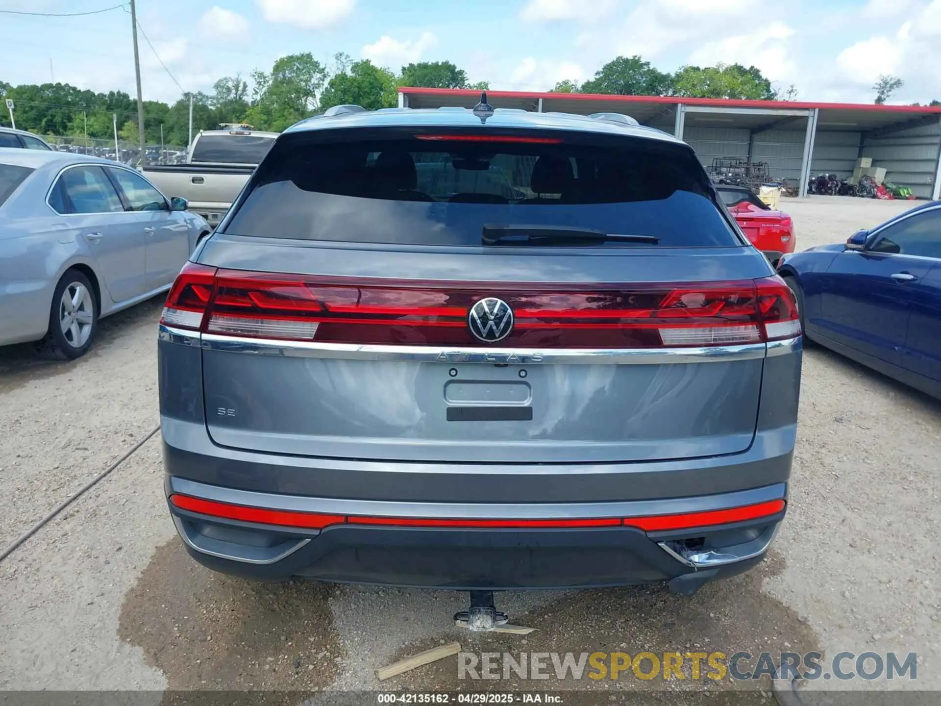 16 Photograph of a damaged car 1V2DE2CAXRC245627 VOLKSWAGEN ATLAS CROSS SPORT 2024