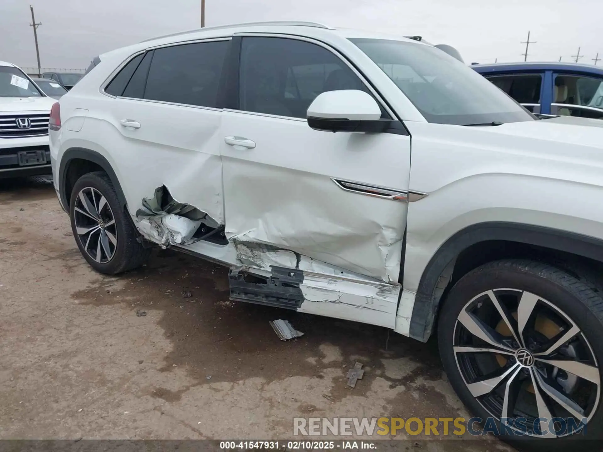 6 Фотография поврежденного автомобиля 1V2FE2CA2RC224327 VOLKSWAGEN ATLAS CROSS SPORT 2024