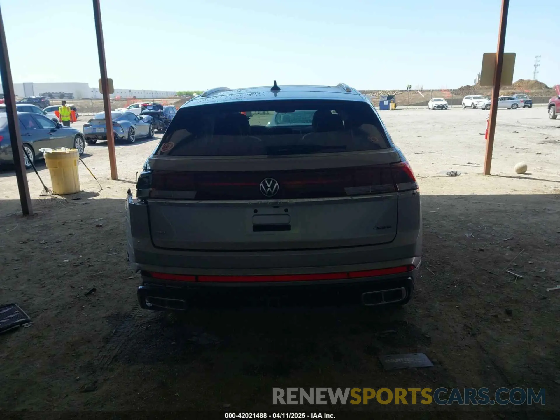 16 Фотография поврежденного автомобиля 1V2FE2CA3RC242710 VOLKSWAGEN ATLAS CROSS SPORT 2024