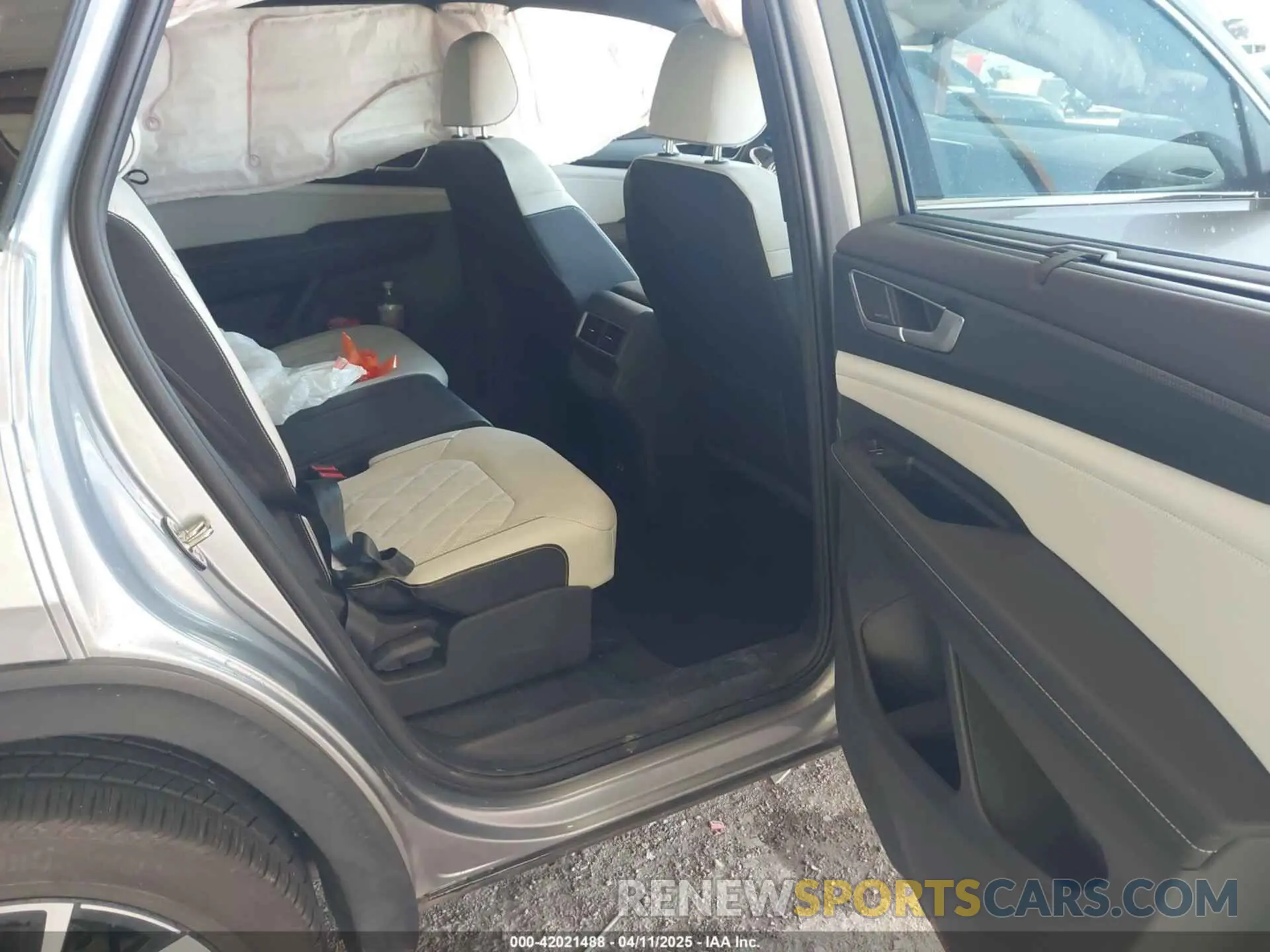 8 Фотография поврежденного автомобиля 1V2FE2CA3RC242710 VOLKSWAGEN ATLAS CROSS SPORT 2024