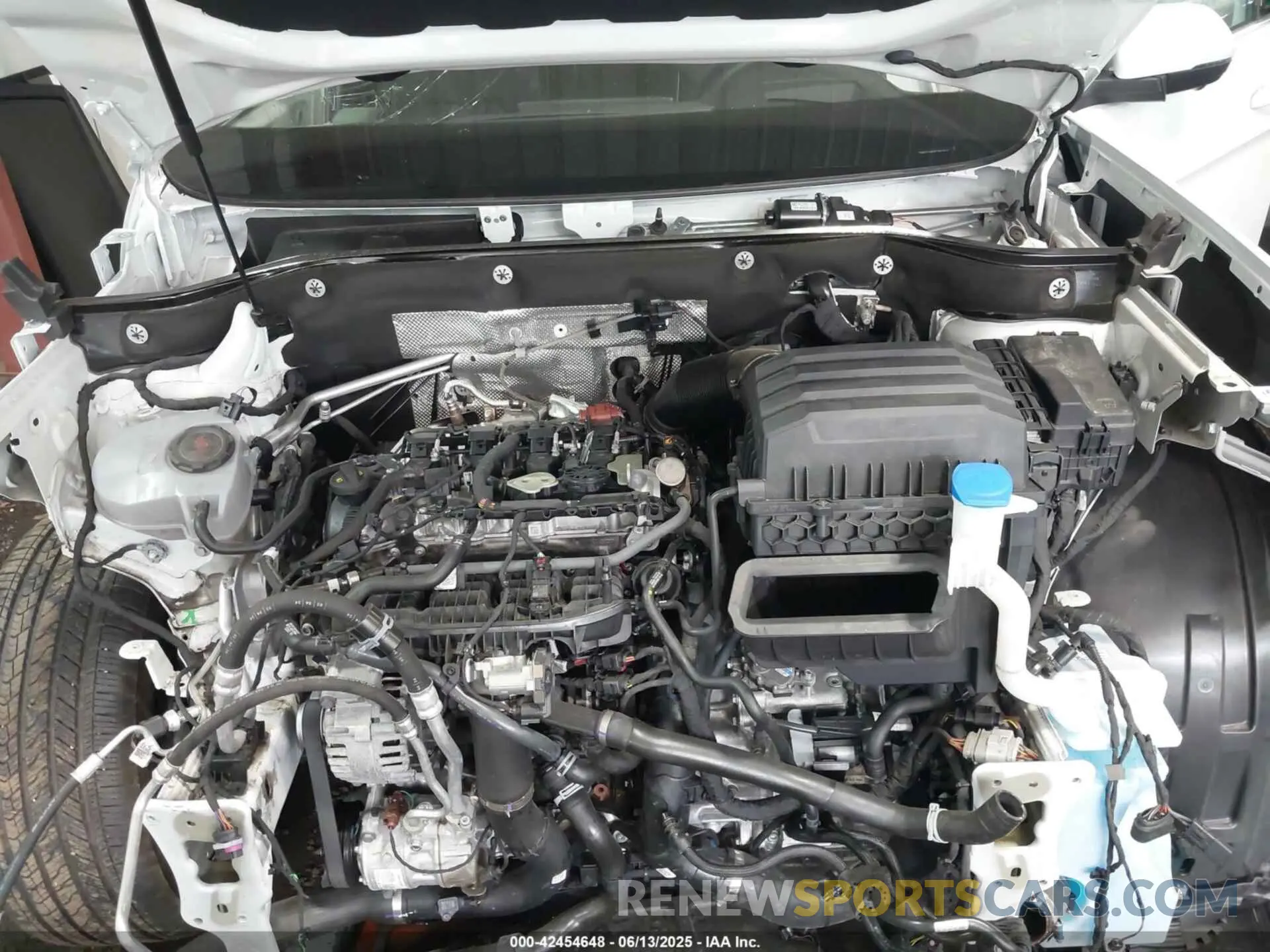 10 Photograph of a damaged car 1V2FE2CA5RC257614 VOLKSWAGEN ATLAS CROSS SPORT 2024