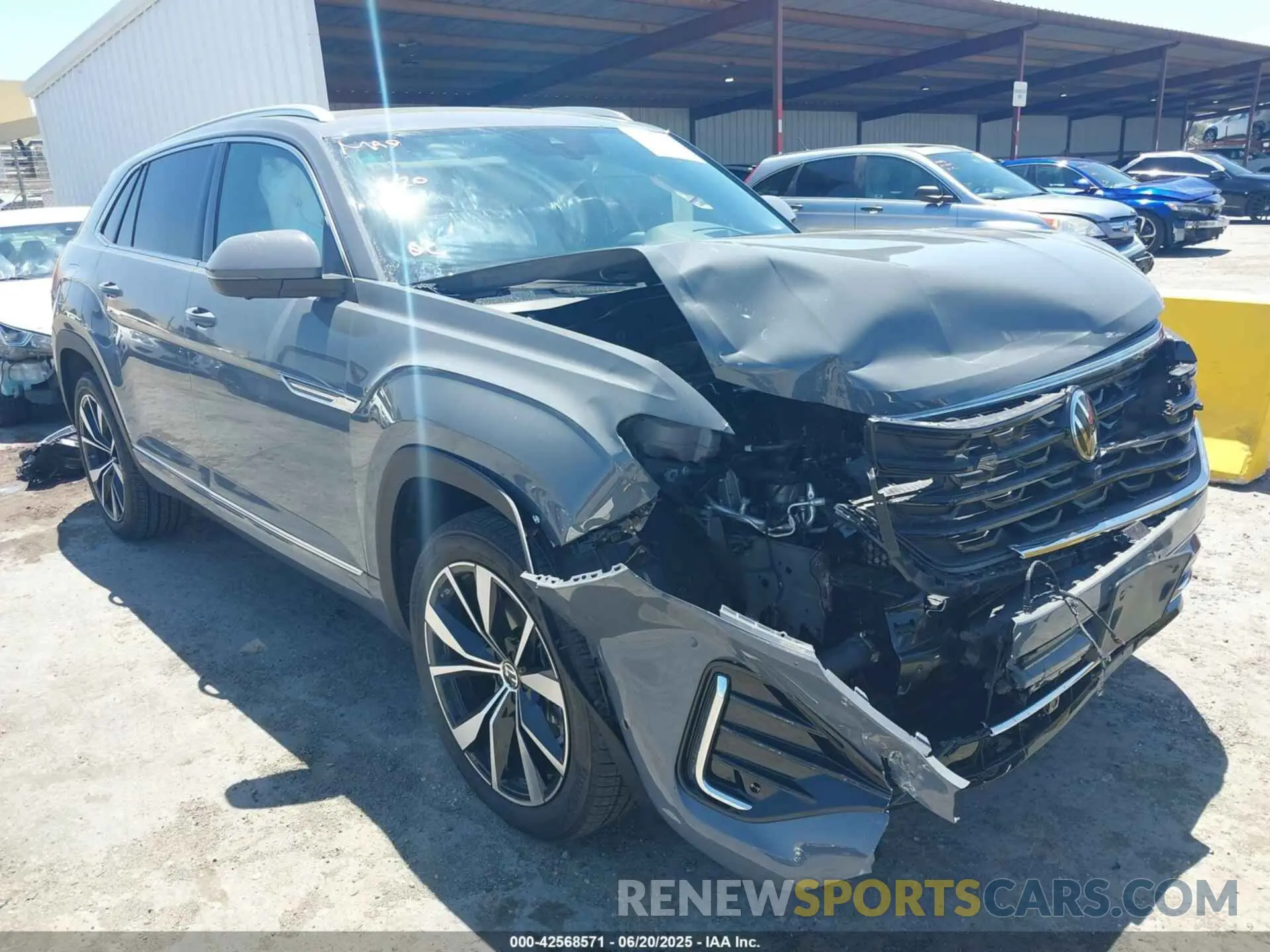 1 Photograph of a damaged car 1V2FE2CA6RC245438 VOLKSWAGEN ATLAS CROSS SPORT 2024