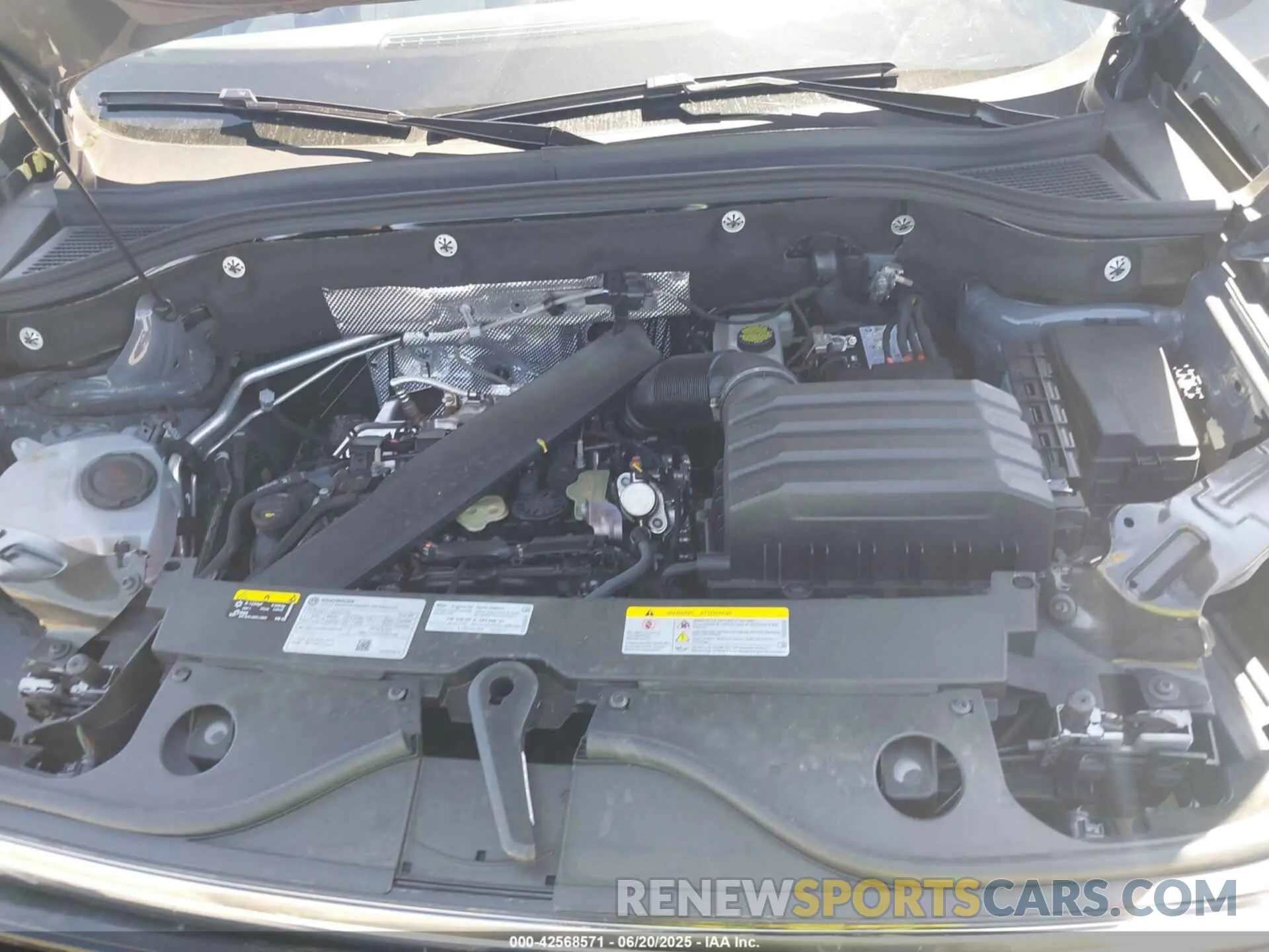 10 Photograph of a damaged car 1V2FE2CA6RC245438 VOLKSWAGEN ATLAS CROSS SPORT 2024