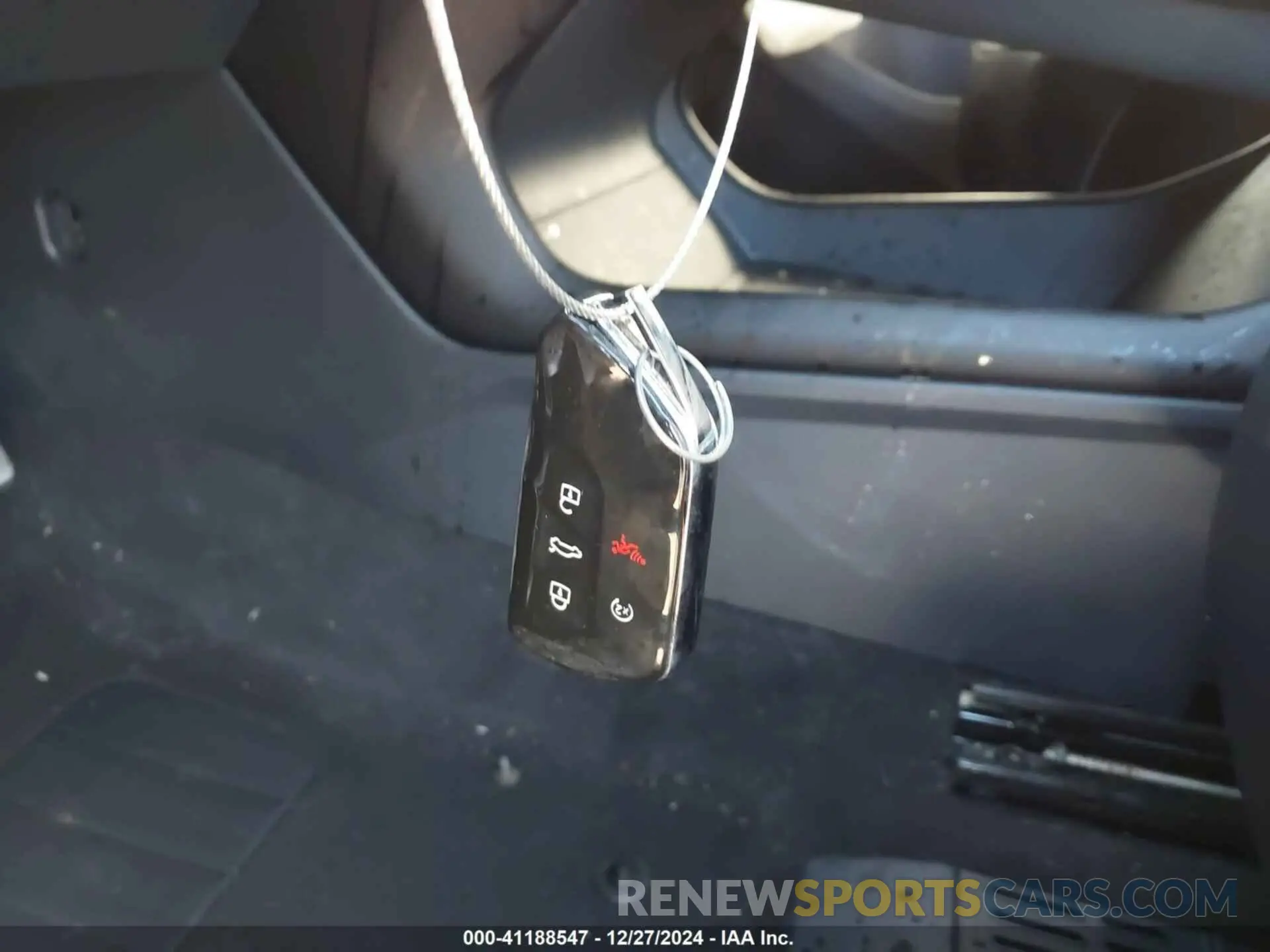 11 Photograph of a damaged car 1V2FE2CA9RC223529 VOLKSWAGEN ATLAS CROSS SPORT 2024