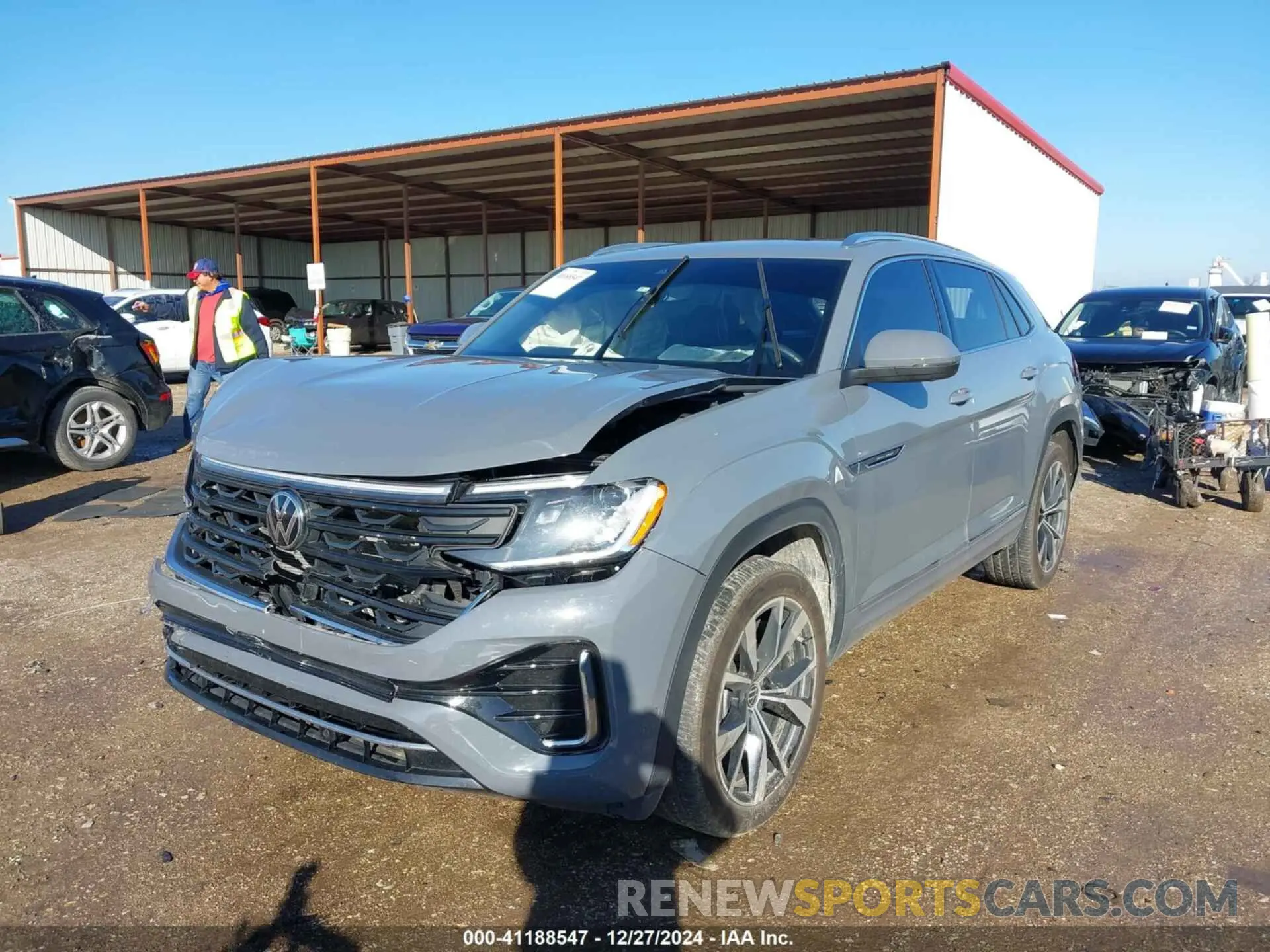 2 Photograph of a damaged car 1V2FE2CA9RC223529 VOLKSWAGEN ATLAS CROSS SPORT 2024