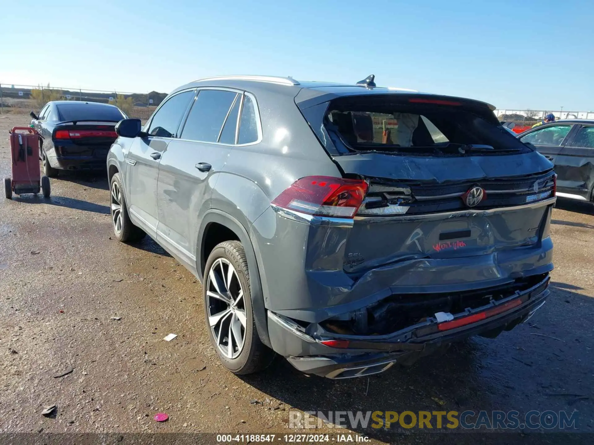 3 Photograph of a damaged car 1V2FE2CA9RC223529 VOLKSWAGEN ATLAS CROSS SPORT 2024