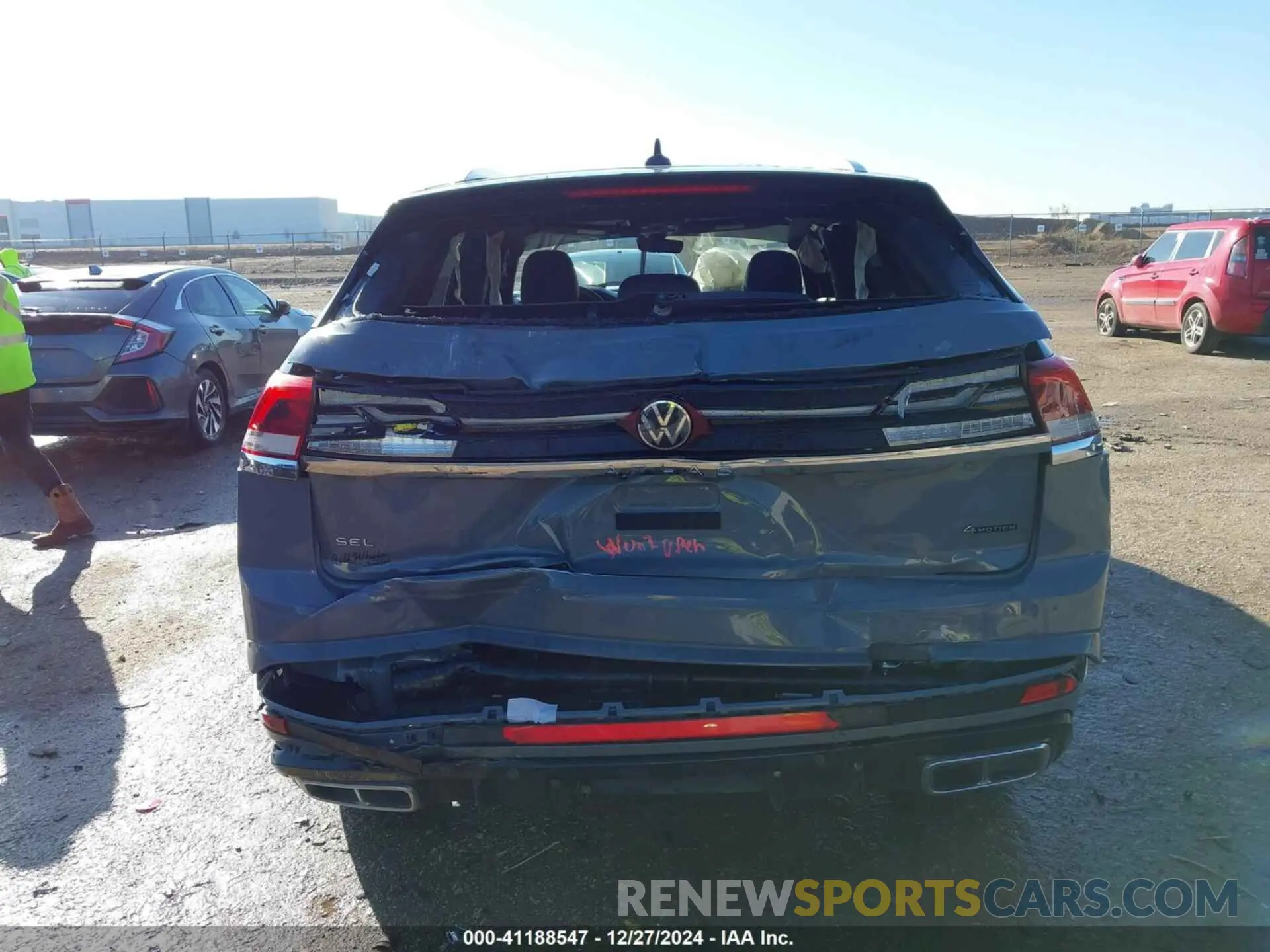 6 Photograph of a damaged car 1V2FE2CA9RC223529 VOLKSWAGEN ATLAS CROSS SPORT 2024