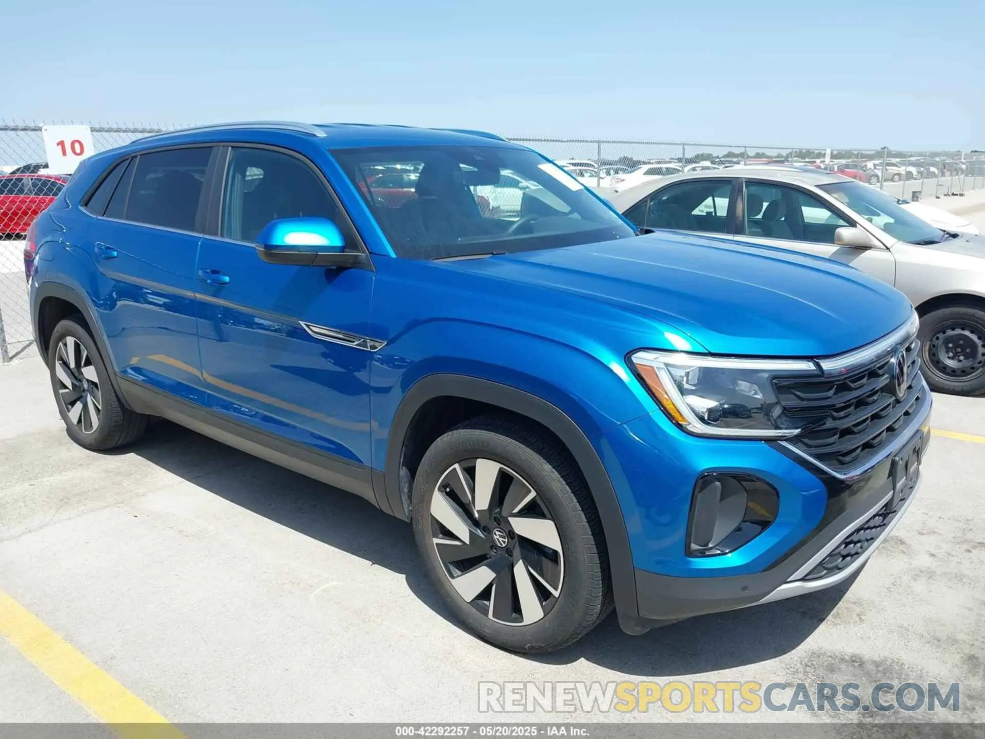 1 Photograph of a damaged car 1V2HE2CA6RC218474 VOLKSWAGEN ATLAS CROSS SPORT 2024