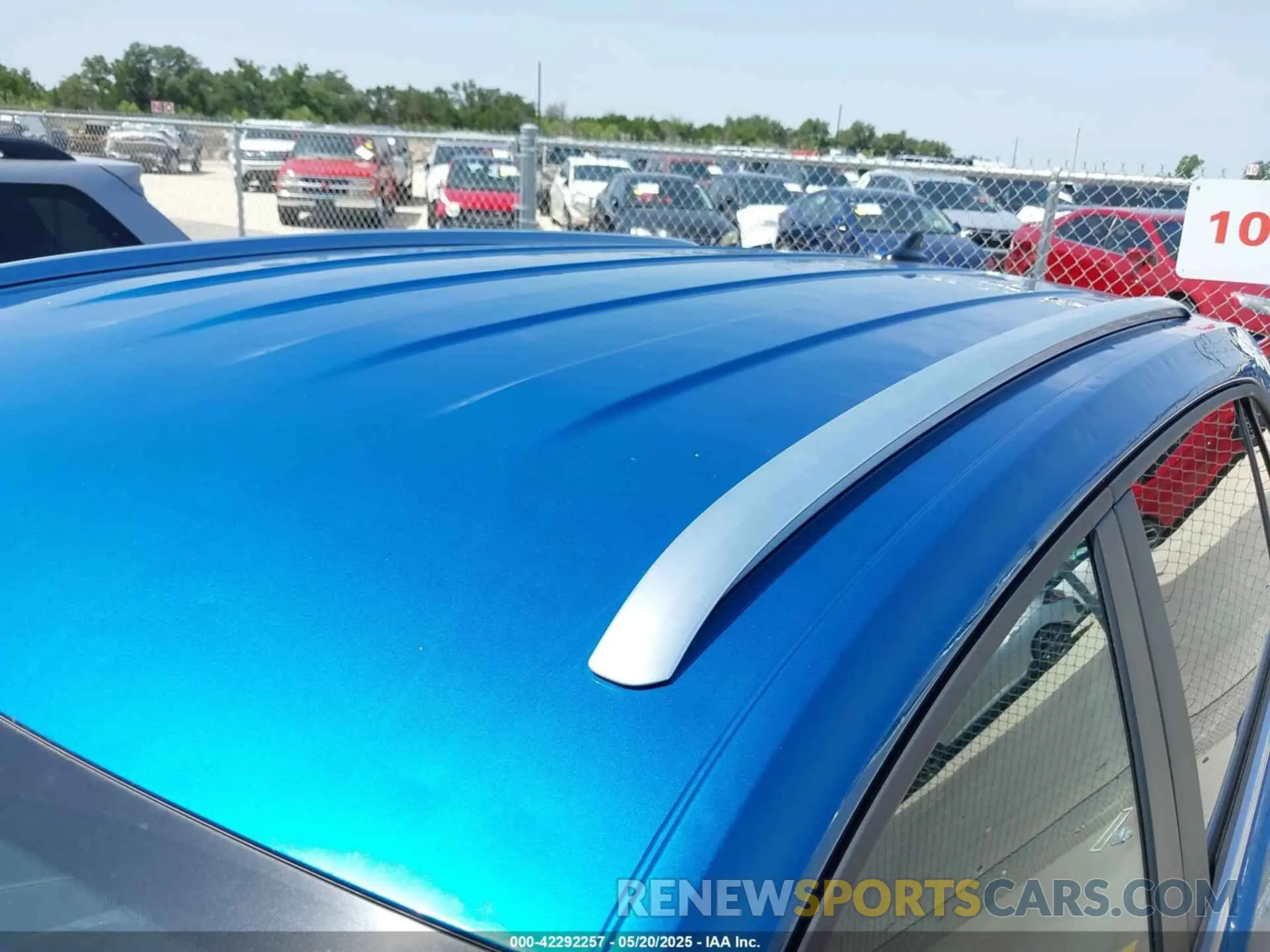 17 Photograph of a damaged car 1V2HE2CA6RC218474 VOLKSWAGEN ATLAS CROSS SPORT 2024