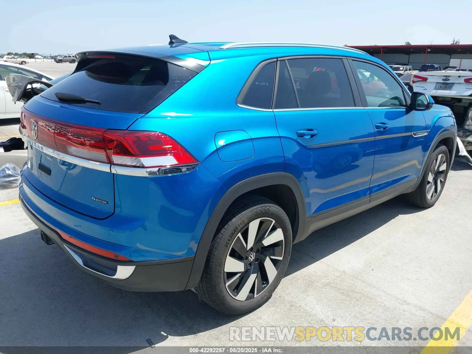 4 Photograph of a damaged car 1V2HE2CA6RC218474 VOLKSWAGEN ATLAS CROSS SPORT 2024