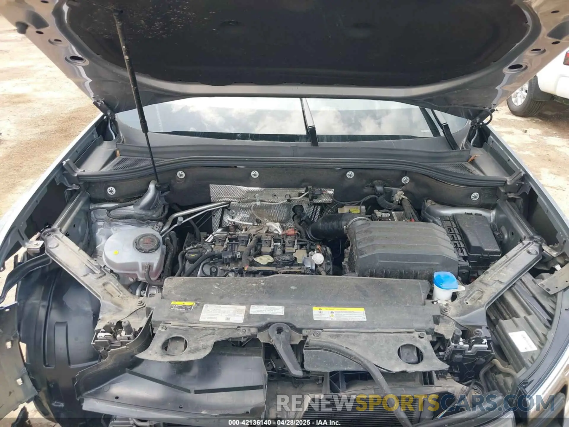 10 Photograph of a damaged car 1V2HE2CA9RC204293 VOLKSWAGEN ATLAS CROSS SPORT 2024