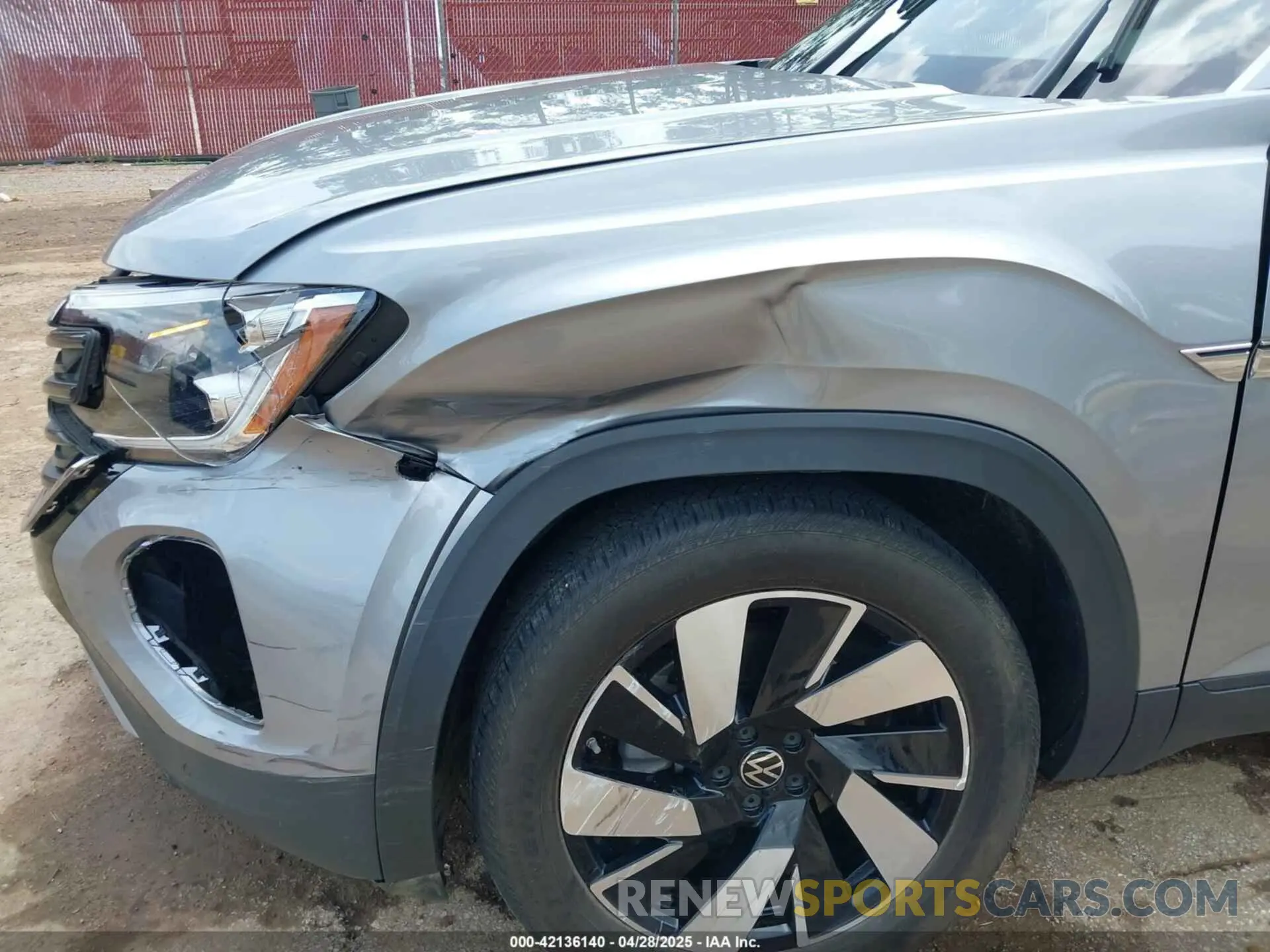 18 Photograph of a damaged car 1V2HE2CA9RC204293 VOLKSWAGEN ATLAS CROSS SPORT 2024