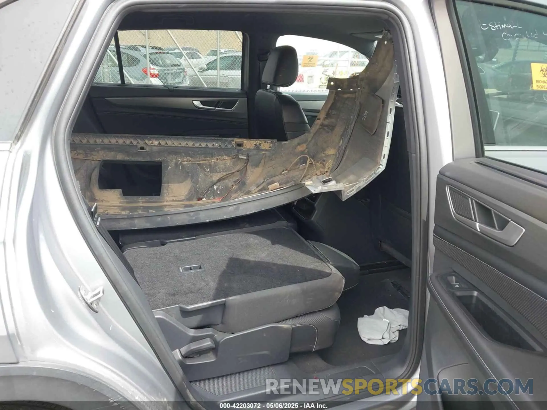8 Фотография поврежденного автомобиля 1V2HE2CA9RC235656 VOLKSWAGEN ATLAS CROSS SPORT 2024