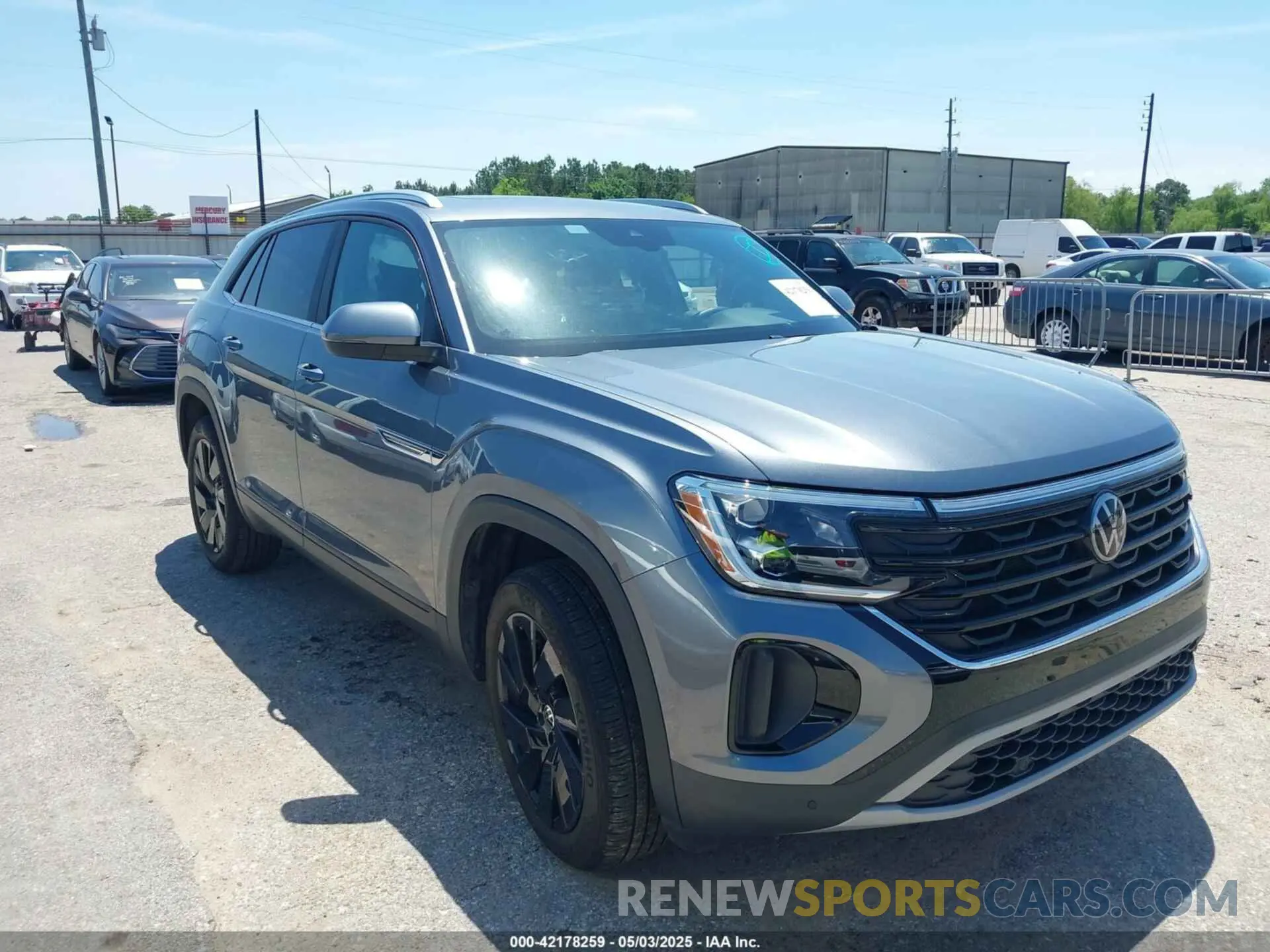 1 Фотография поврежденного автомобиля 1V2JE2CA2RC217260 VOLKSWAGEN ATLAS CROSS SPORT 2024