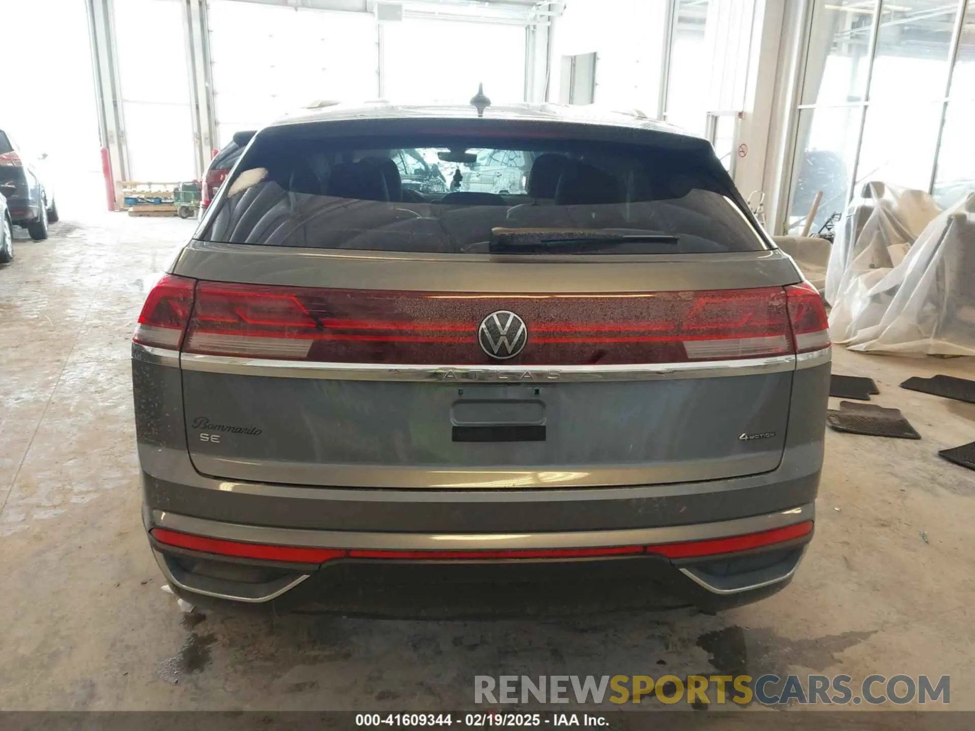 17 Фотография поврежденного автомобиля 1V2LE2CA2RC223746 VOLKSWAGEN ATLAS CROSS SPORT 2024