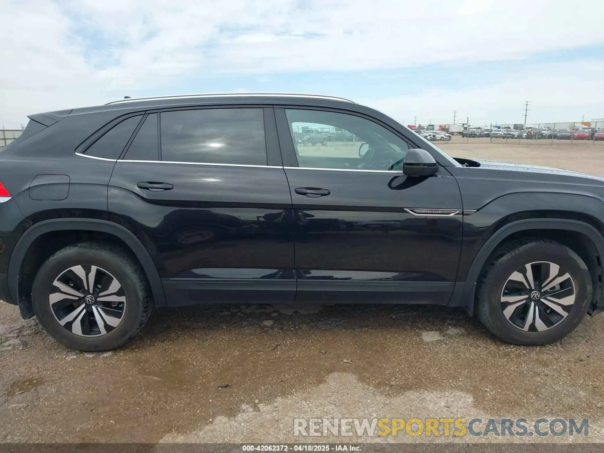 13 Фотография поврежденного автомобиля 1V2LE2CA4RC229547 VOLKSWAGEN ATLAS CROSS SPORT 2024