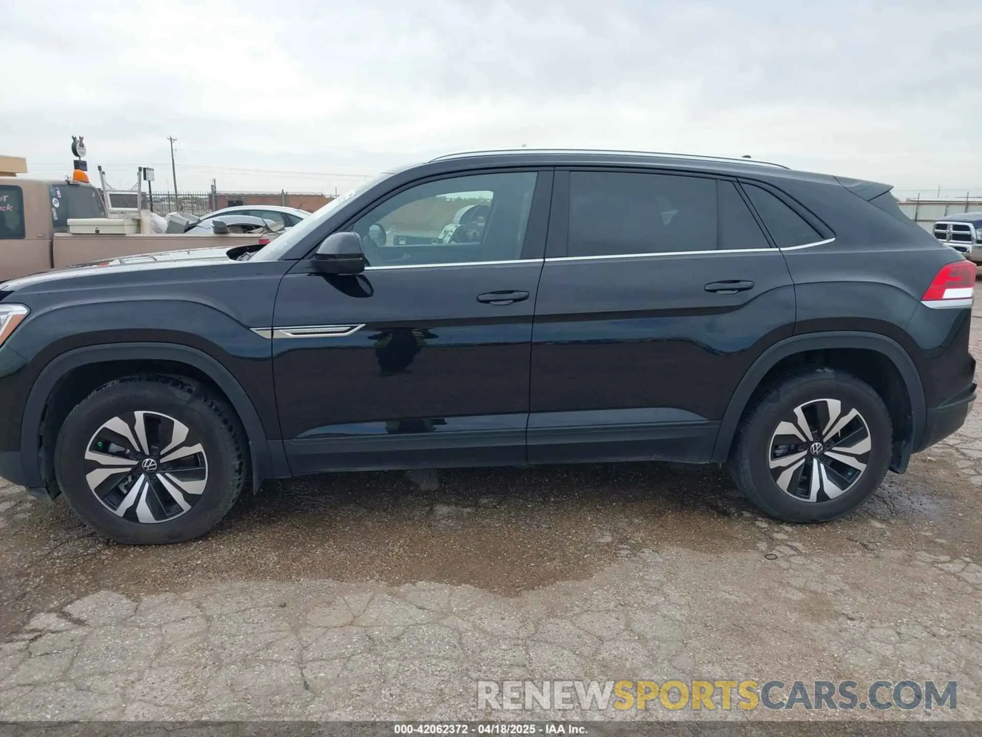 14 Фотография поврежденного автомобиля 1V2LE2CA4RC229547 VOLKSWAGEN ATLAS CROSS SPORT 2024