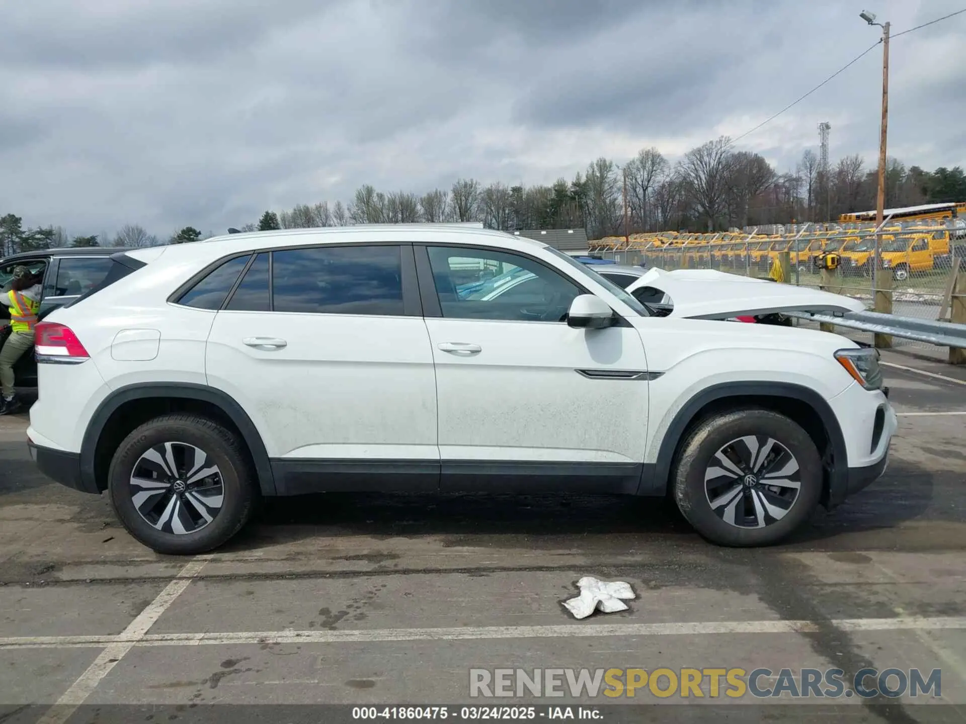 13 Photograph of a damaged car 1V2LE2CA5RC243036 VOLKSWAGEN ATLAS CROSS SPORT 2024