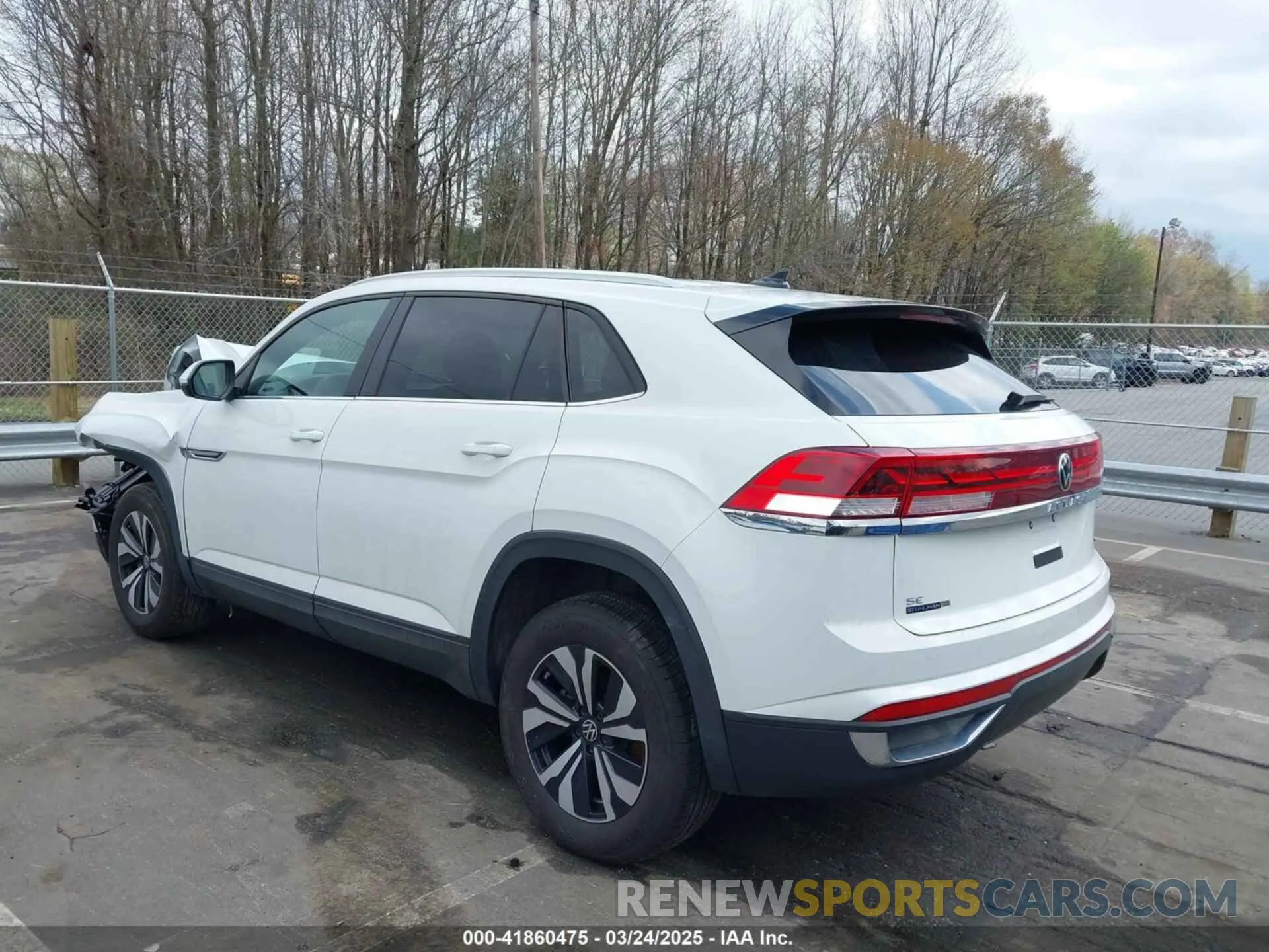 3 Photograph of a damaged car 1V2LE2CA5RC243036 VOLKSWAGEN ATLAS CROSS SPORT 2024