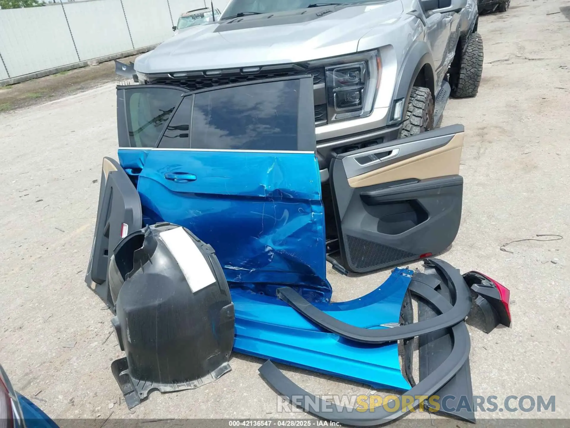 12 Фотография поврежденного автомобиля 1V2WE2CA2RC208807 VOLKSWAGEN ATLAS CROSS SPORT 2024