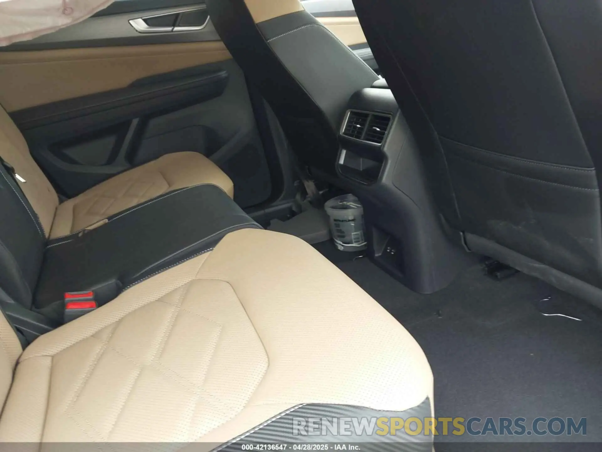 8 Фотография поврежденного автомобиля 1V2WE2CA2RC208807 VOLKSWAGEN ATLAS CROSS SPORT 2024